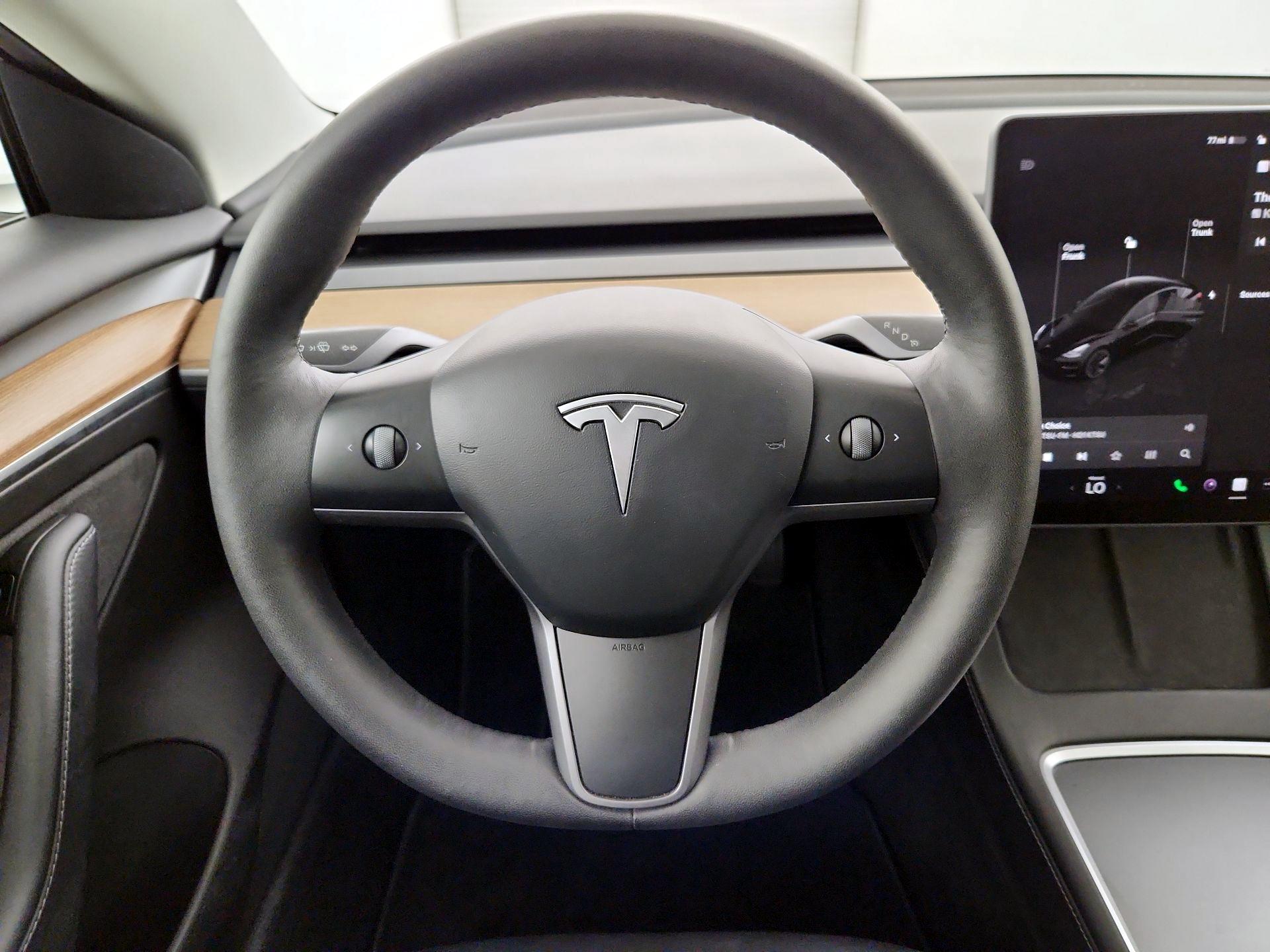 Thumbnail: 2022 Tesla Model 3 - 10
