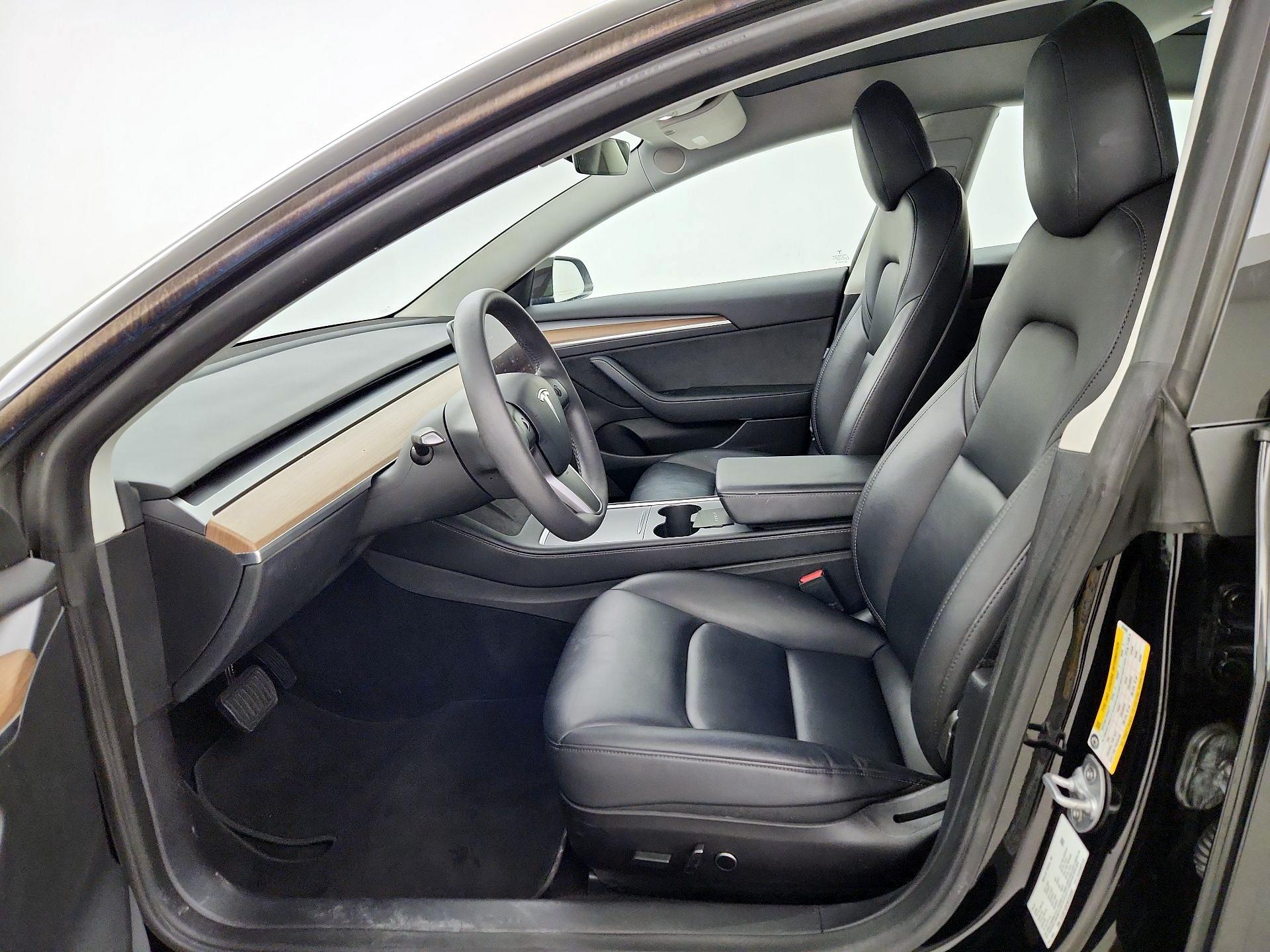 Thumbnail: 2022 Tesla Model 3 - 11