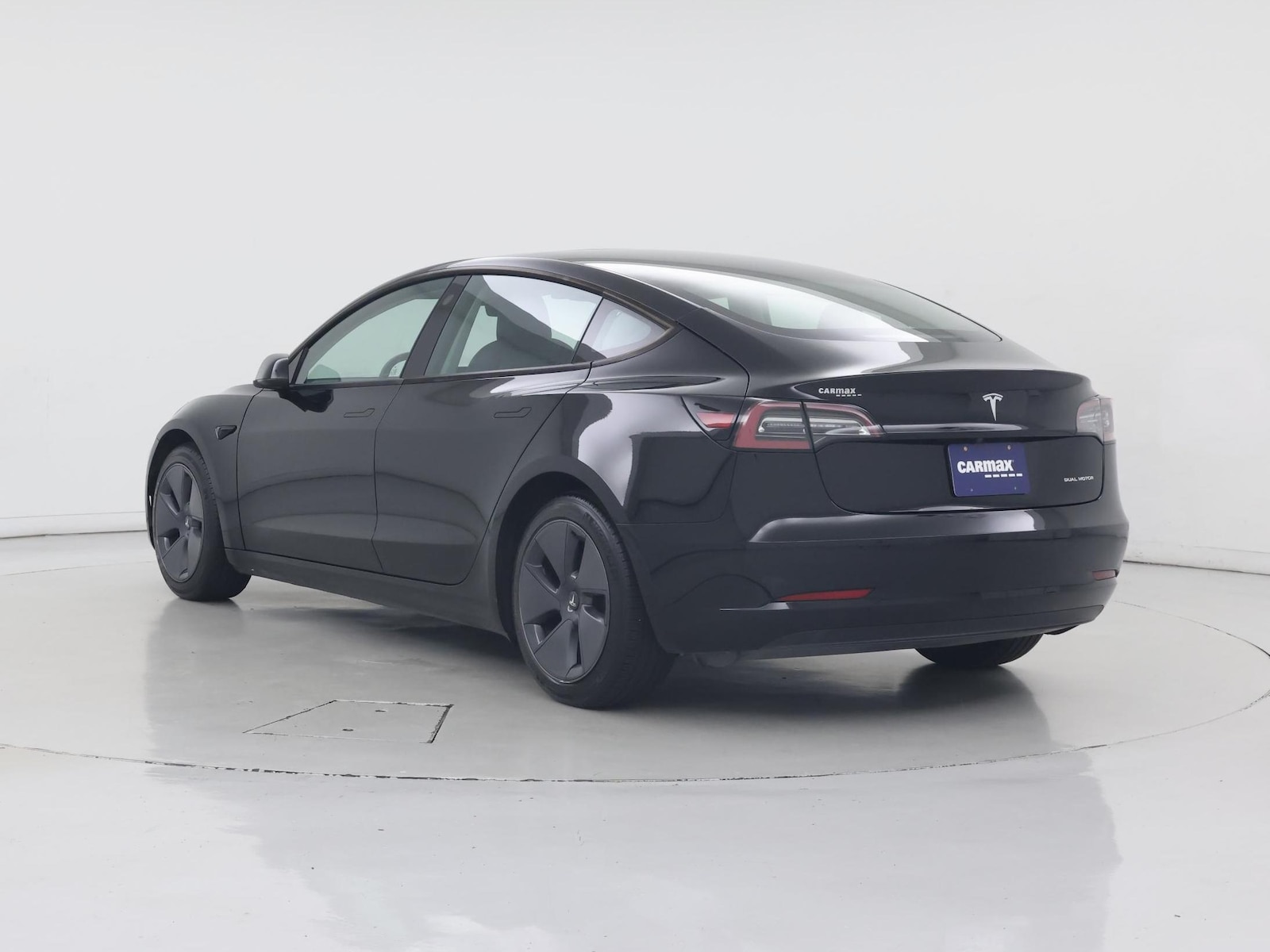 2022 Tesla Model 3 Long Range - Photo 3