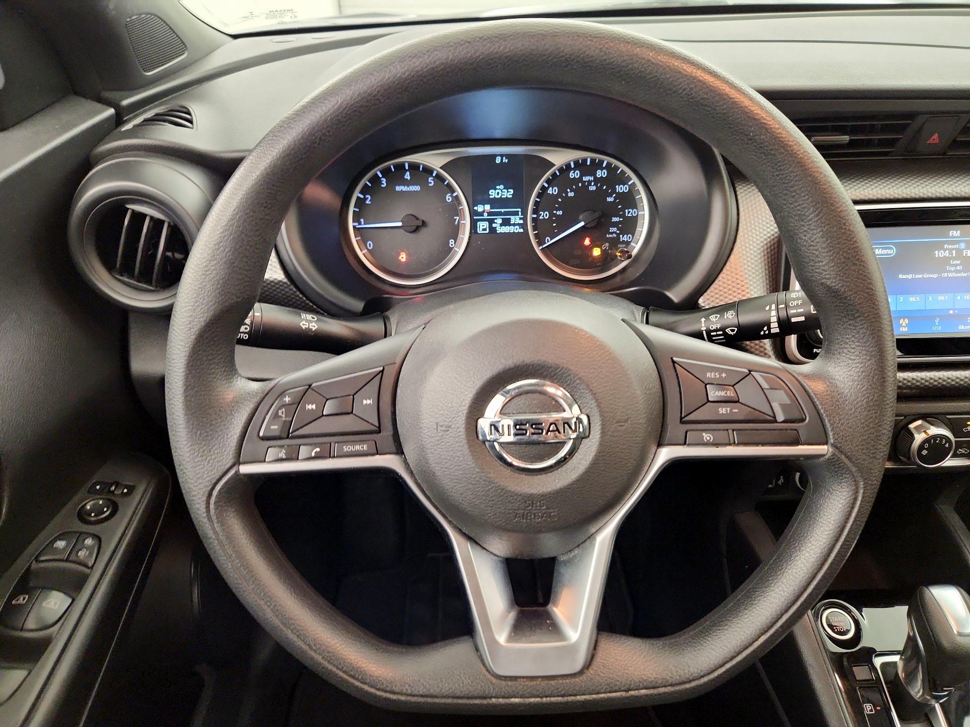 Thumbnail: 2020 Nissan Kicks - 10