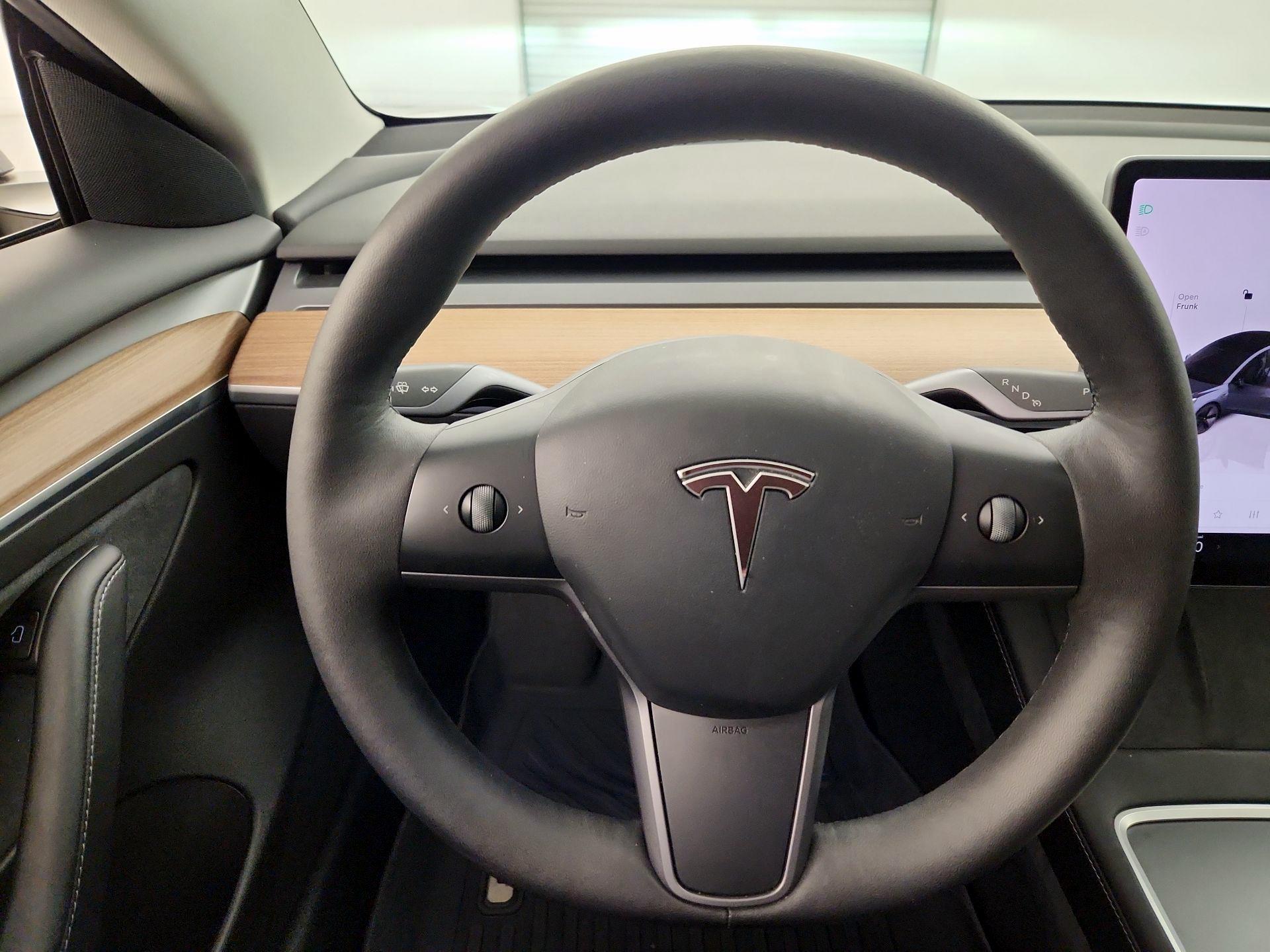 Thumbnail: 2022 Tesla Model 3 - 10