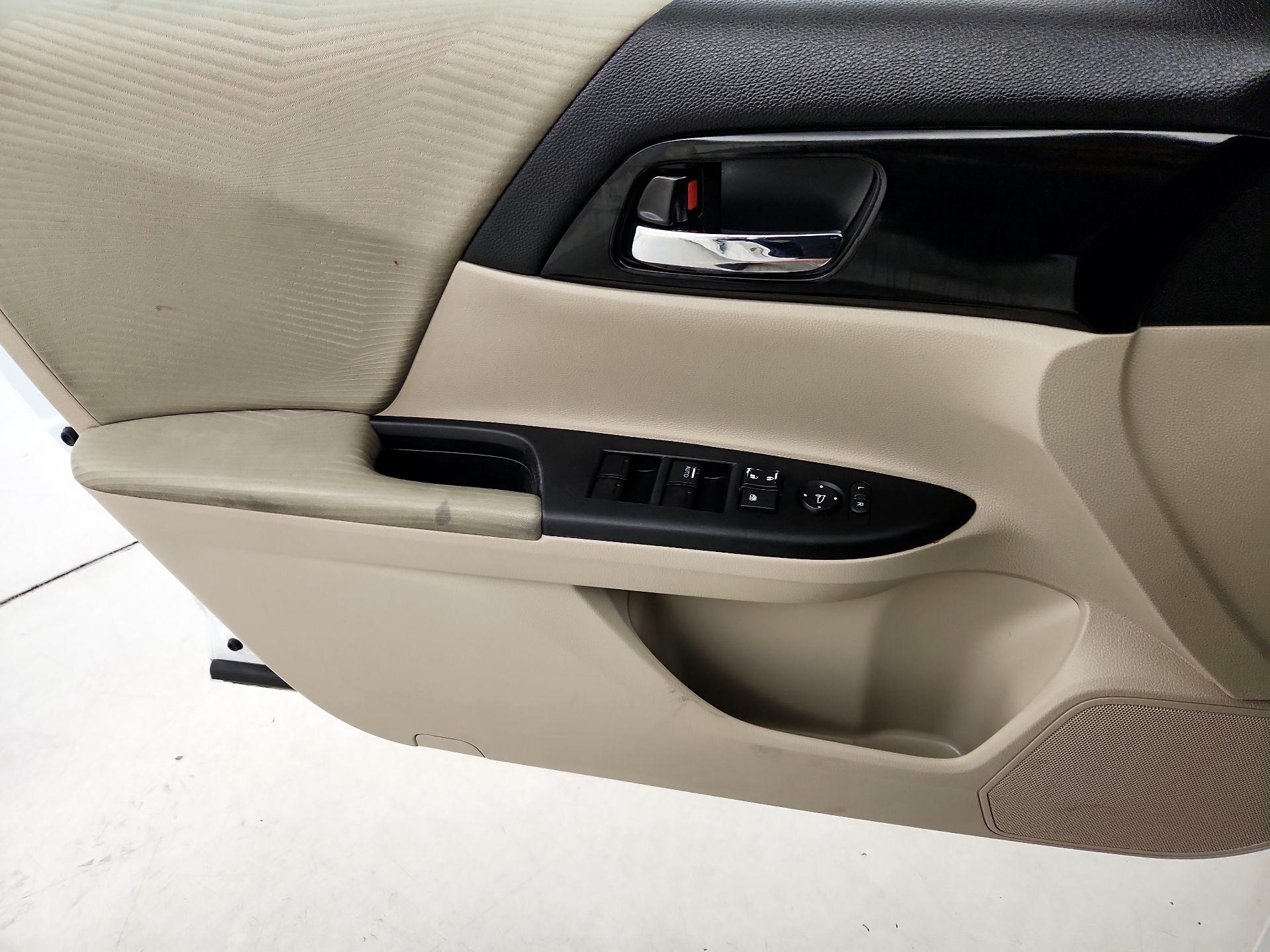 Thumbnail: 2017 Honda Accord - 12