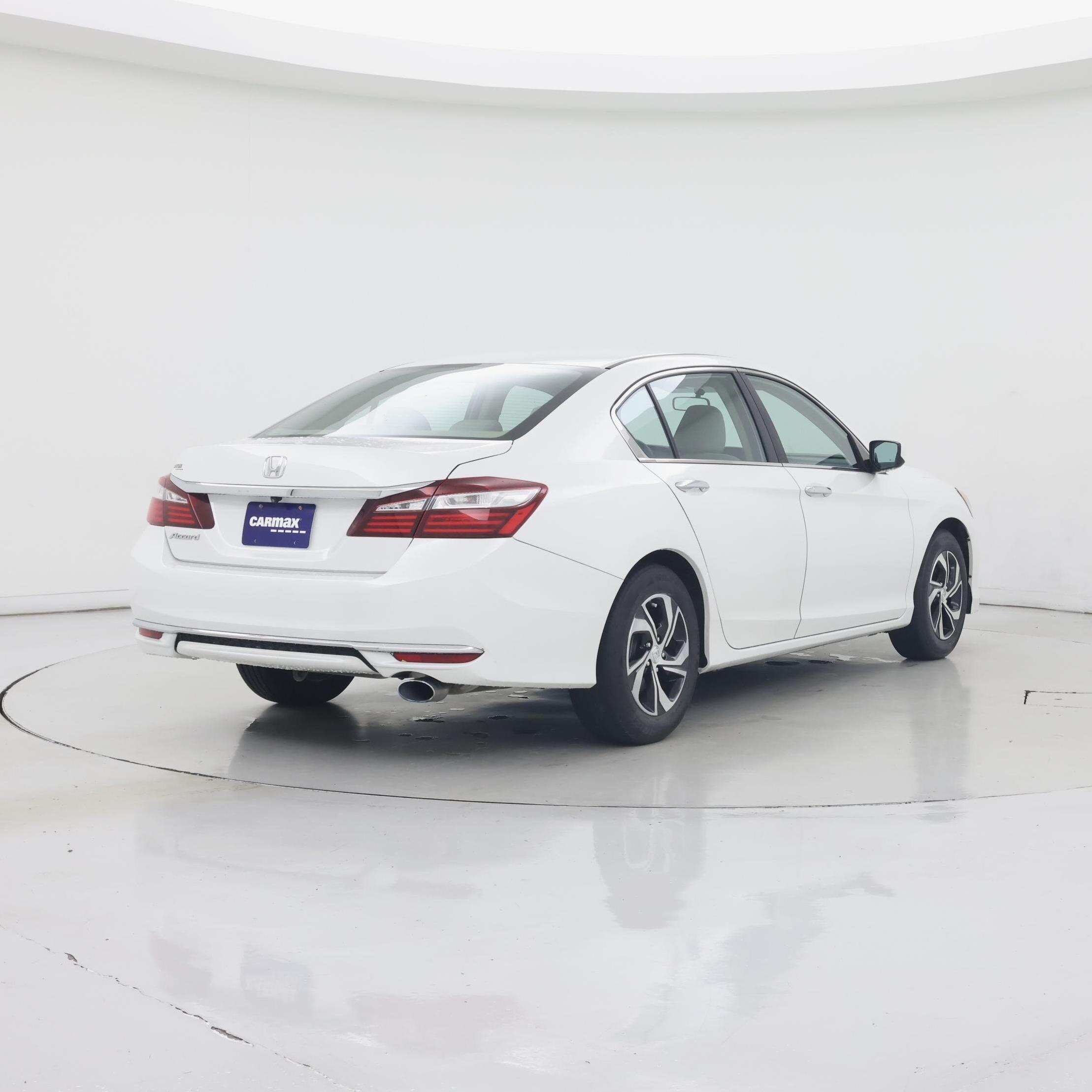 Thumbnail: 2017 Honda Accord - 8