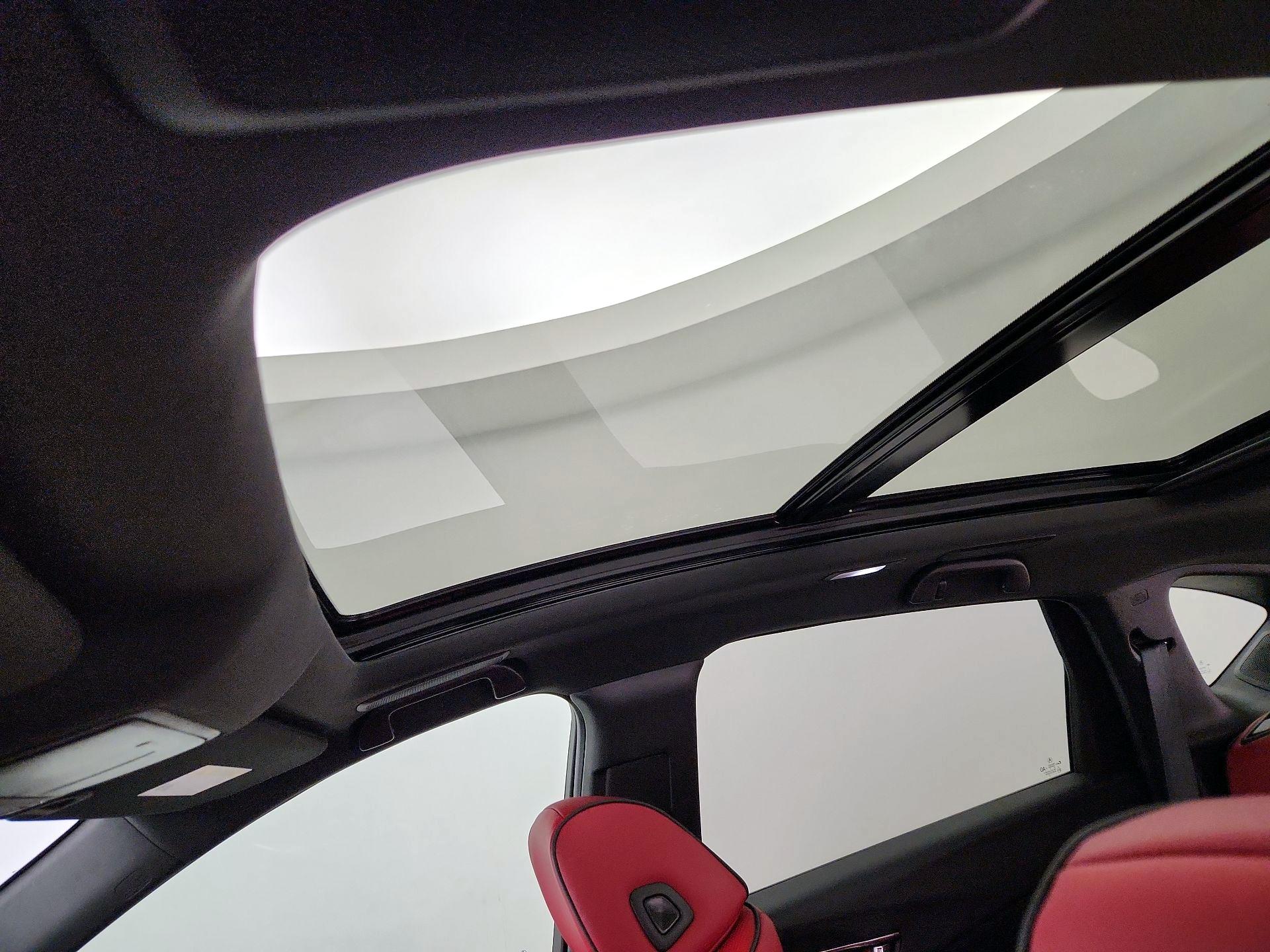 Thumbnail: 2025 Acura RDX - 20