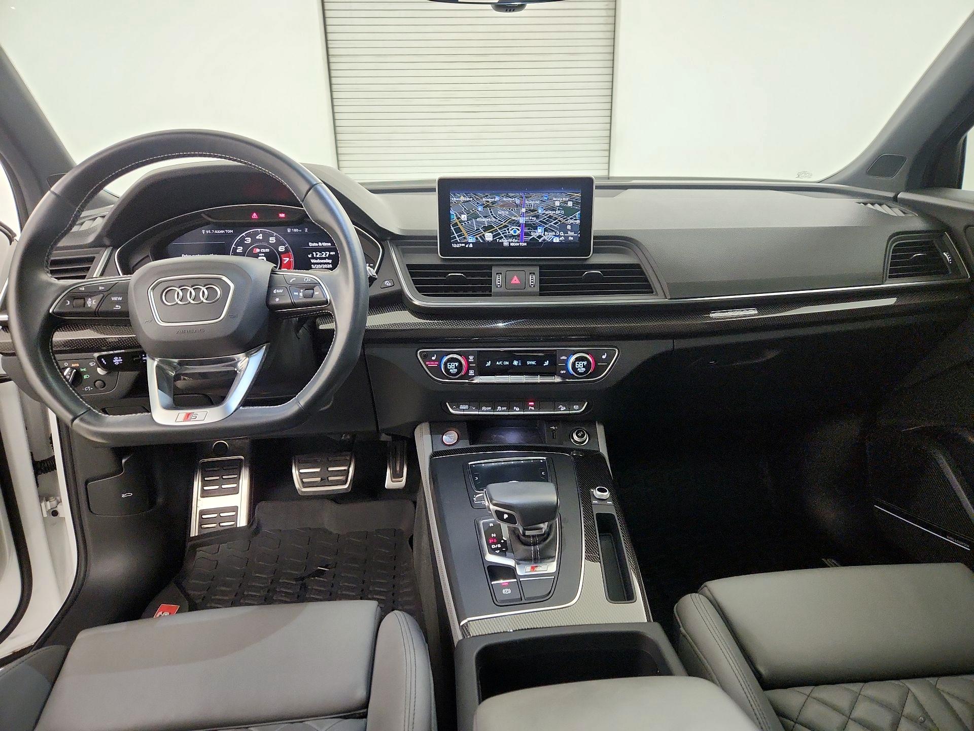Thumbnail: 2020 Audi SQ5 - 9
