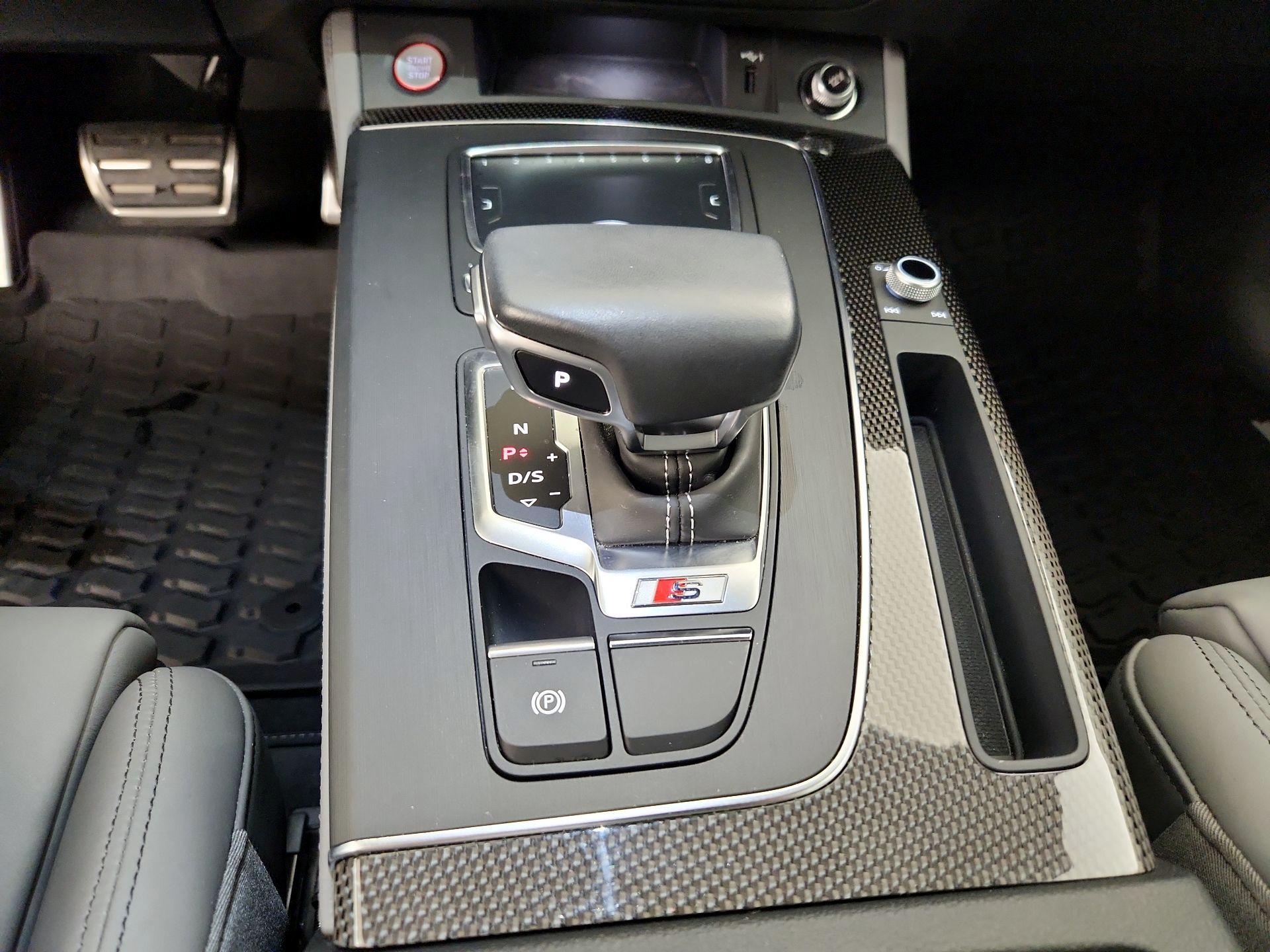 Thumbnail: 2020 Audi SQ5 - 18