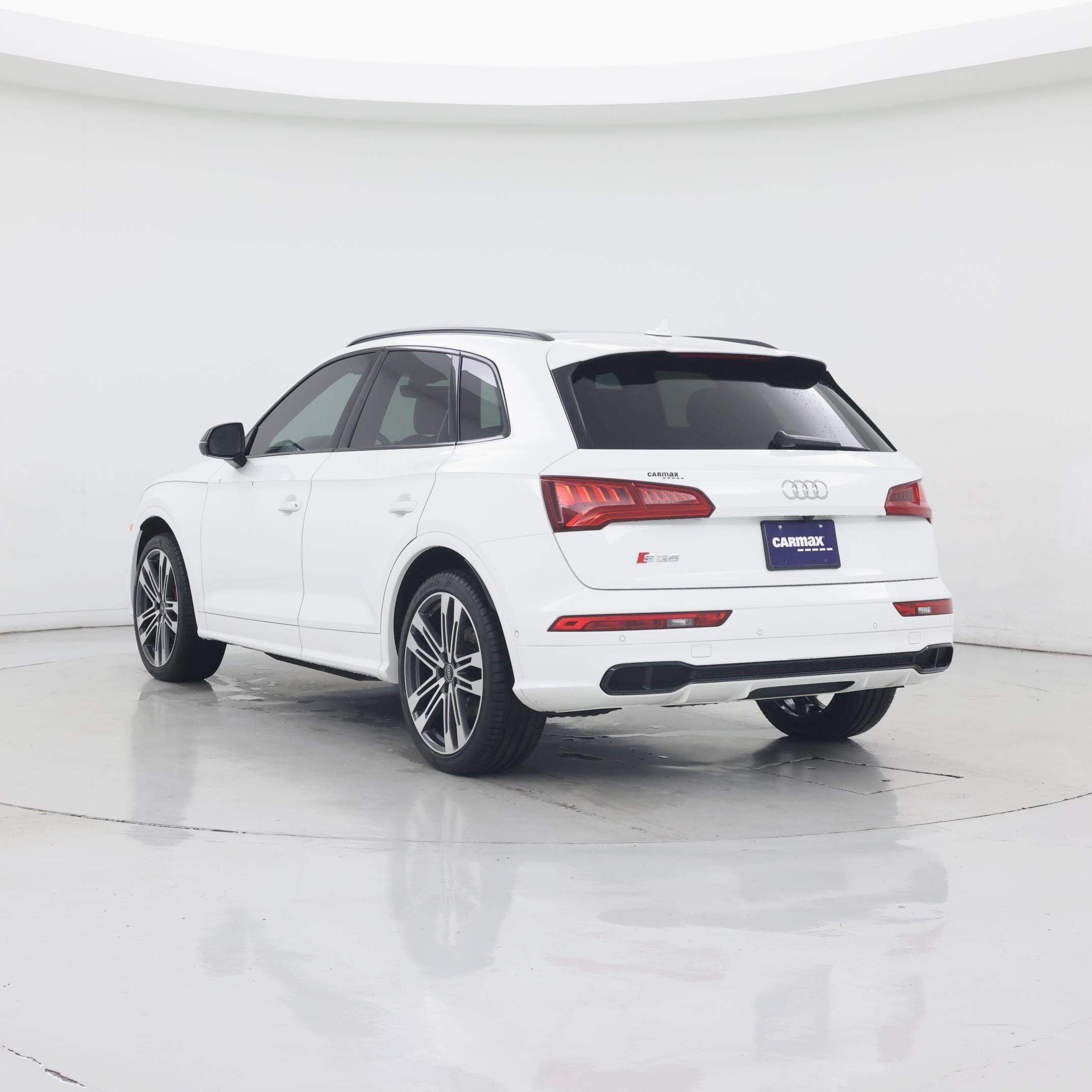 Thumbnail: 2020 Audi SQ5 - 2