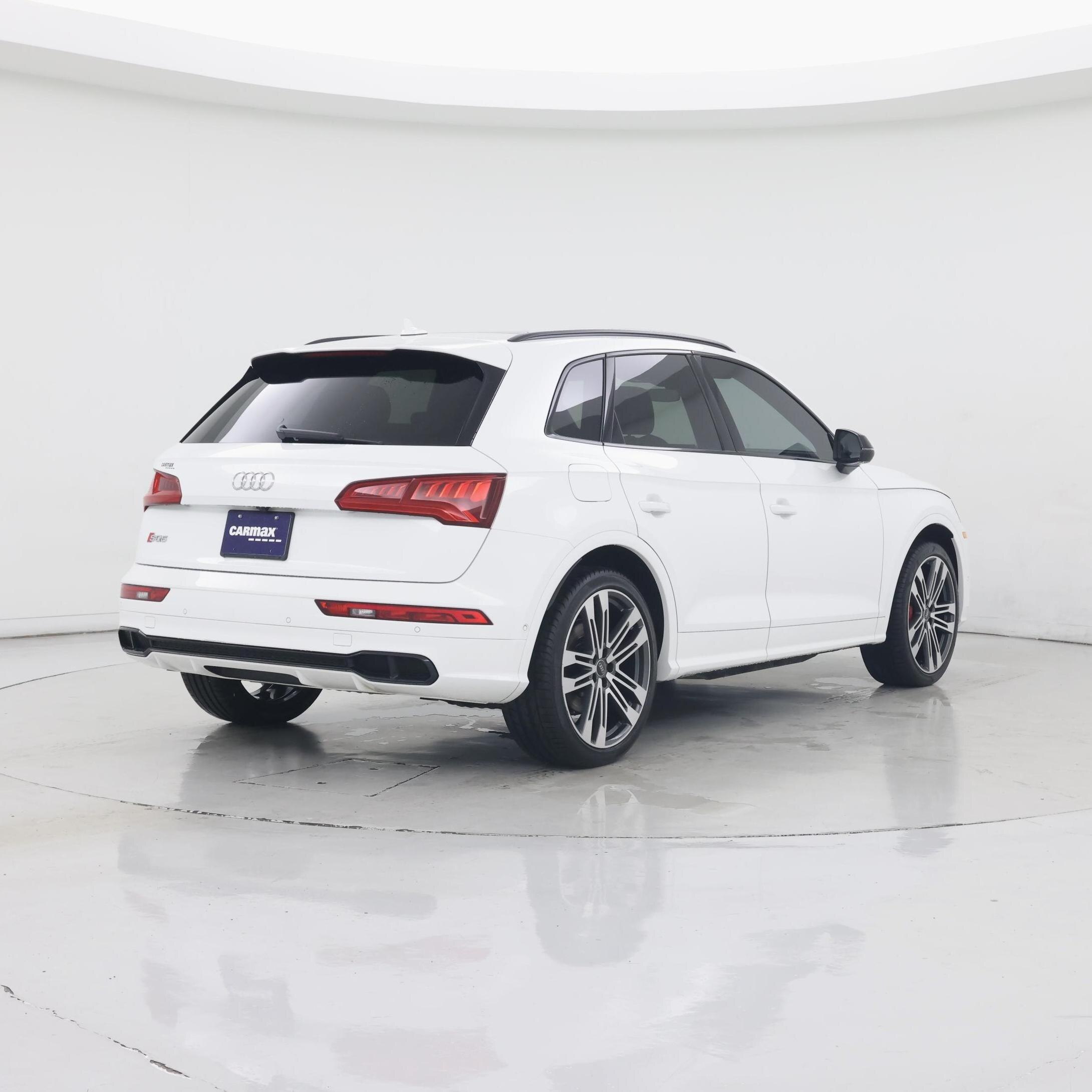 Thumbnail: 2020 Audi SQ5 - 8