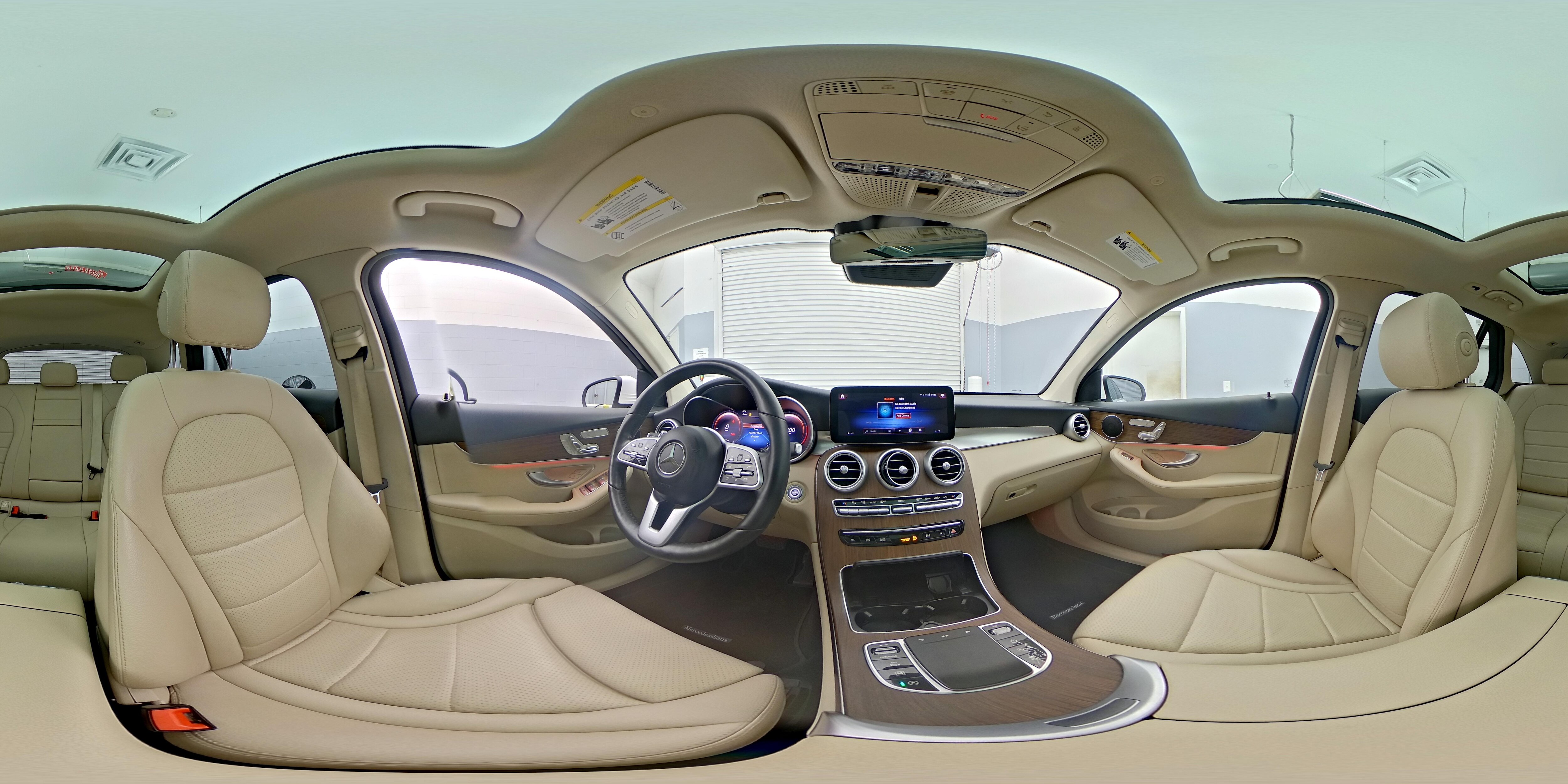 2022 Mercedes-Benz GLC GLC300 - Photo 25