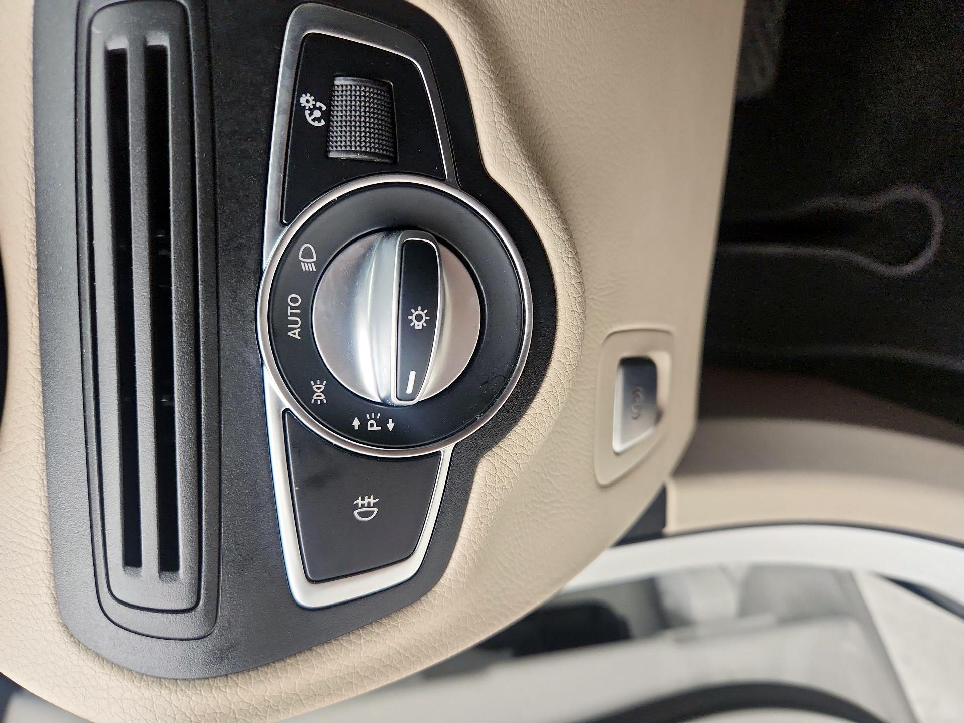 Thumbnail: 2022 Mercedes-Benz GLC - 13