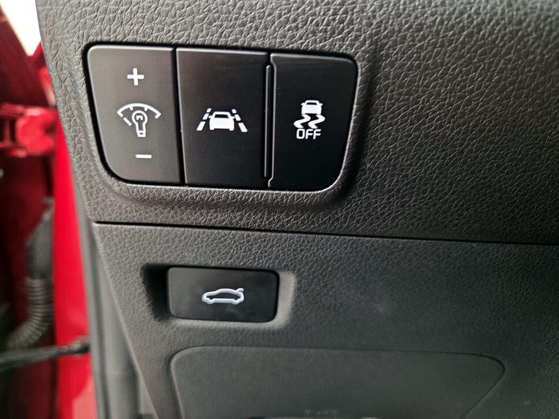 Thumbnail: 2021 Kia K5 - 13