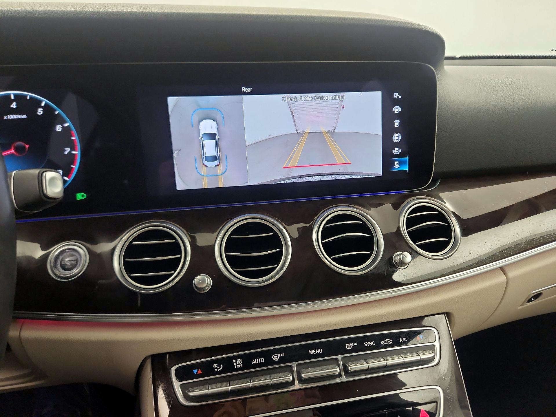 Thumbnail: 2022 Mercedes-Benz E-Class - 12