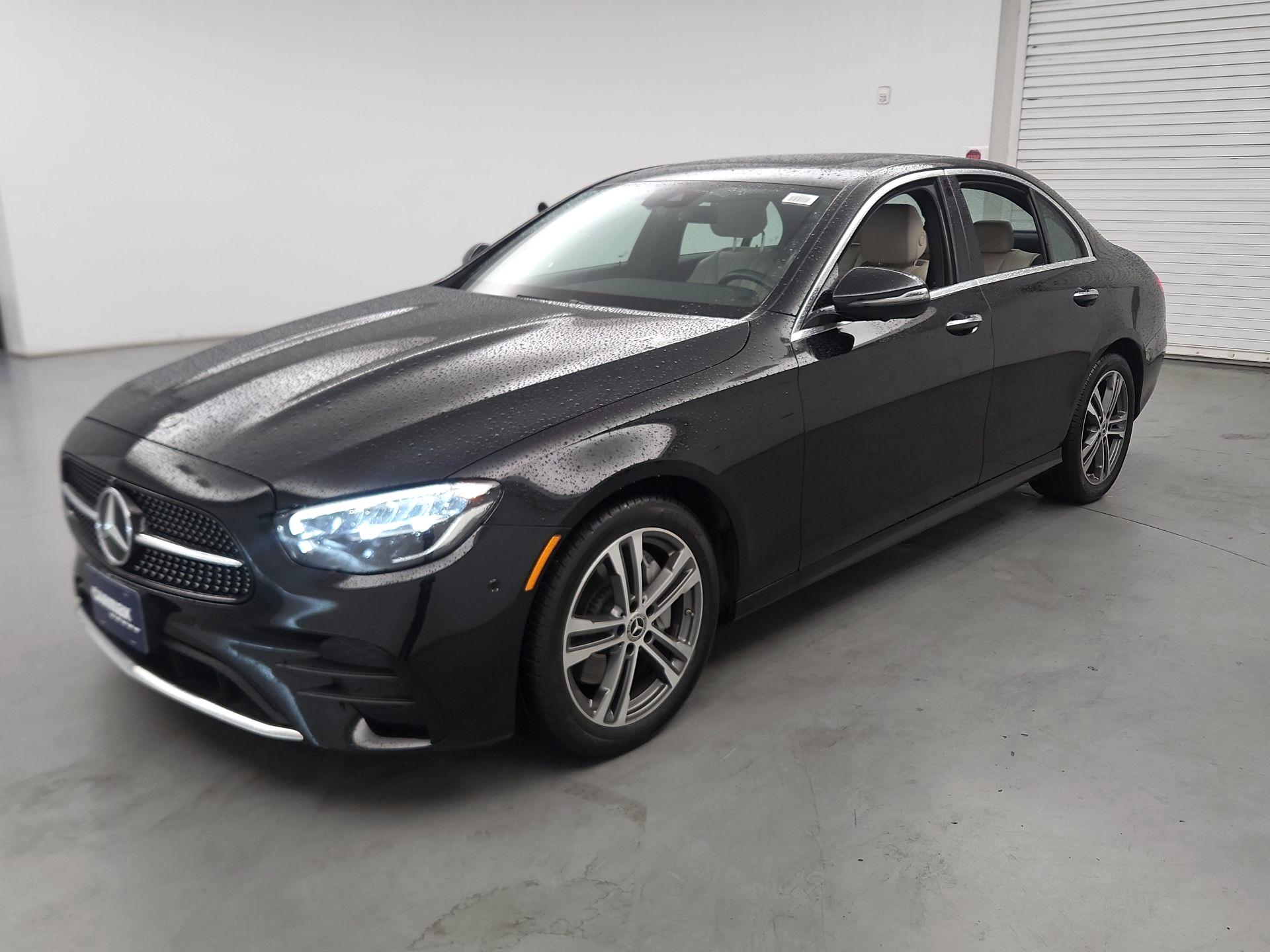 Thumbnail: 2022 Mercedes-Benz E-Class - 3