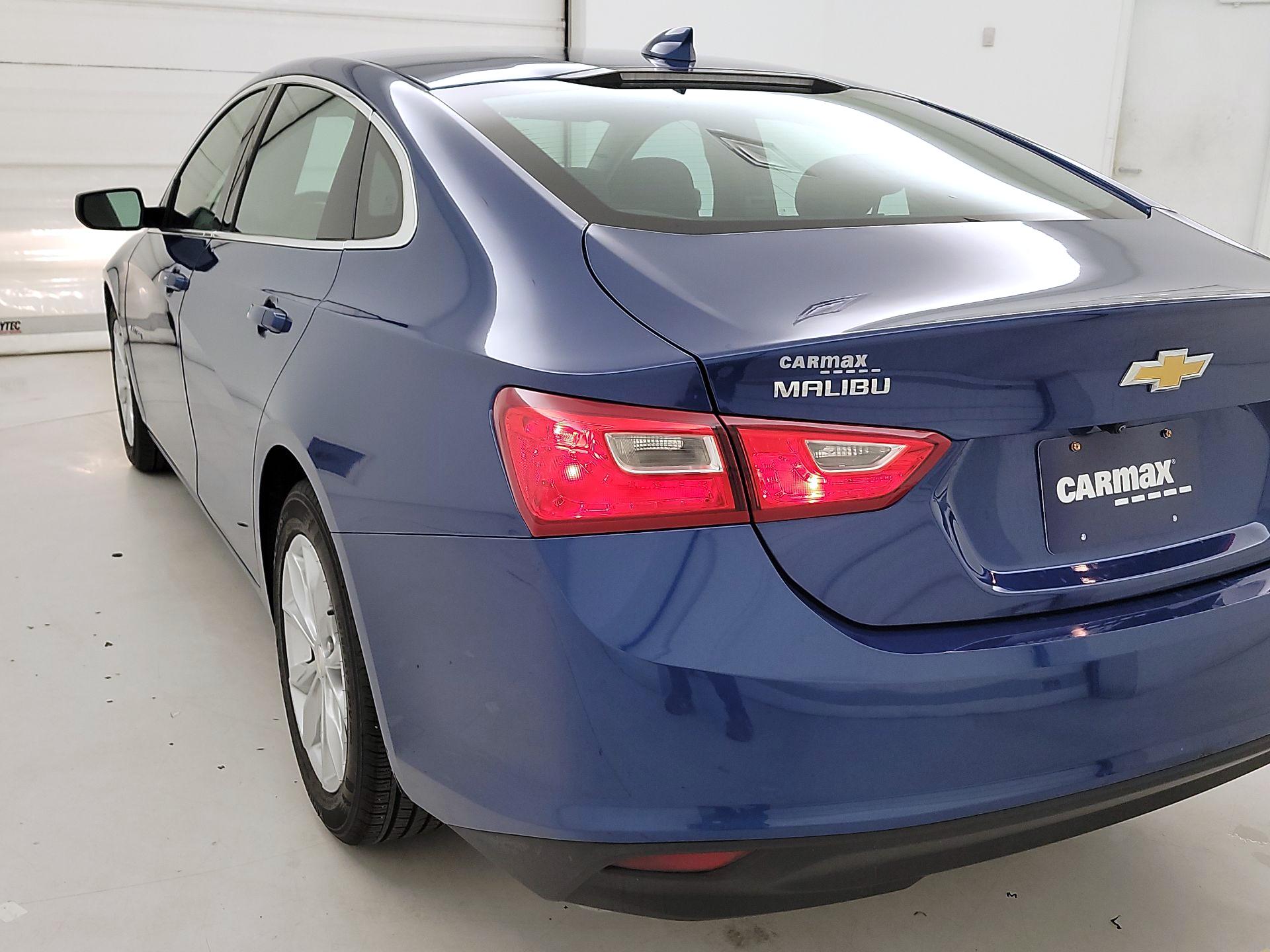 Thumbnail: 2023 Chevrolet Malibu - 7
