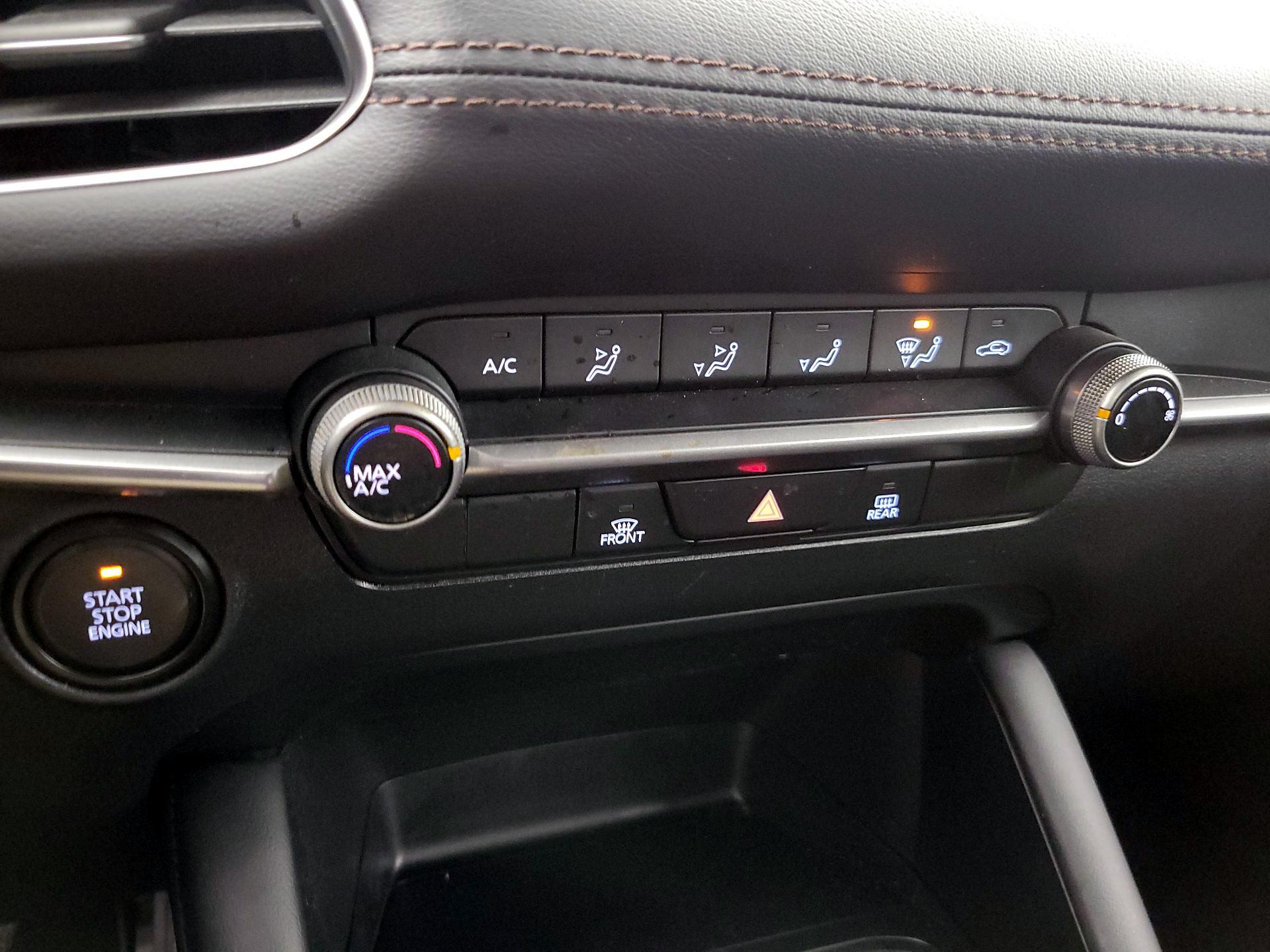 Thumbnail: 2025 Mazda Mazda3 - 17