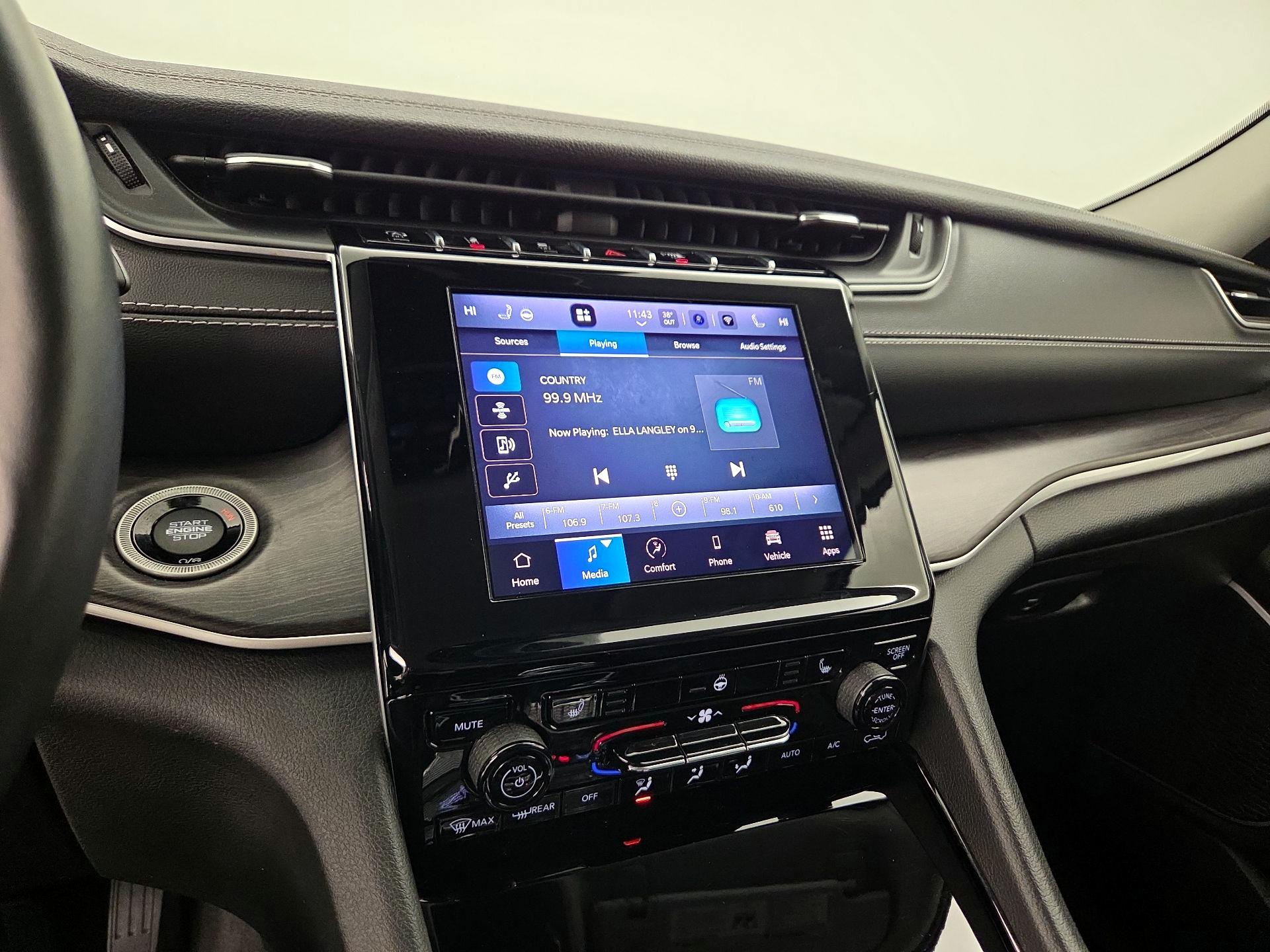 Thumbnail: 2022 Jeep Grand Cherokee - 15