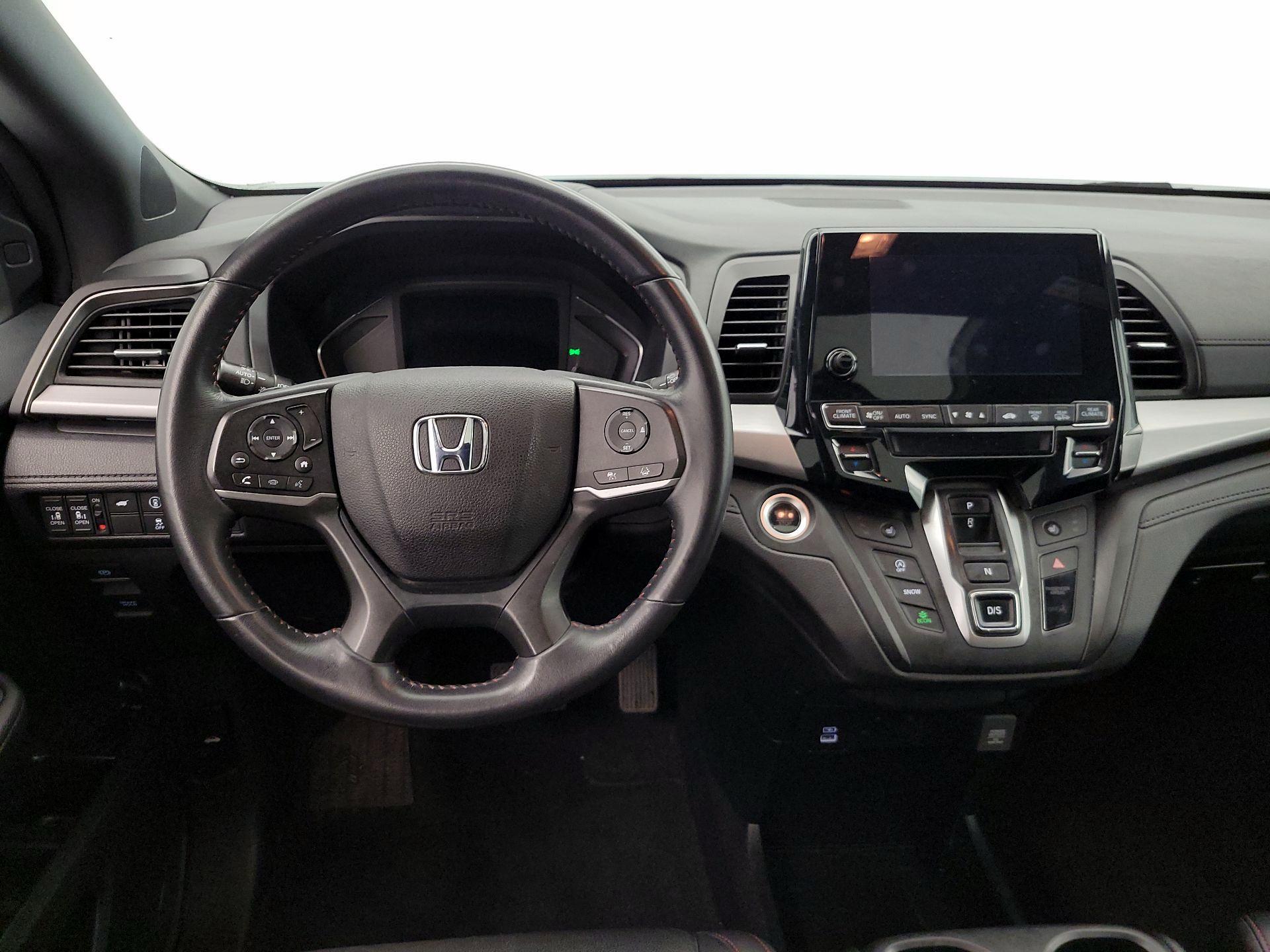 Thumbnail: 2023 Honda Odyssey - 10