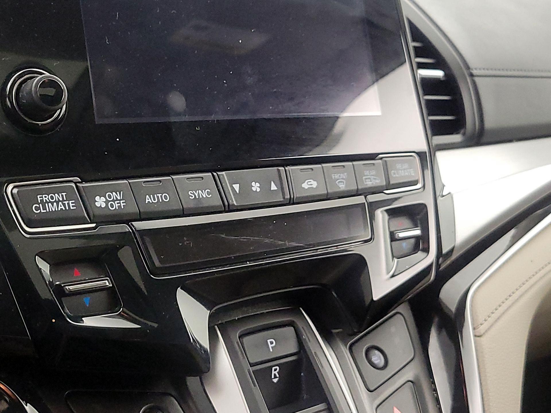 Thumbnail: 2023 Honda Odyssey - 17