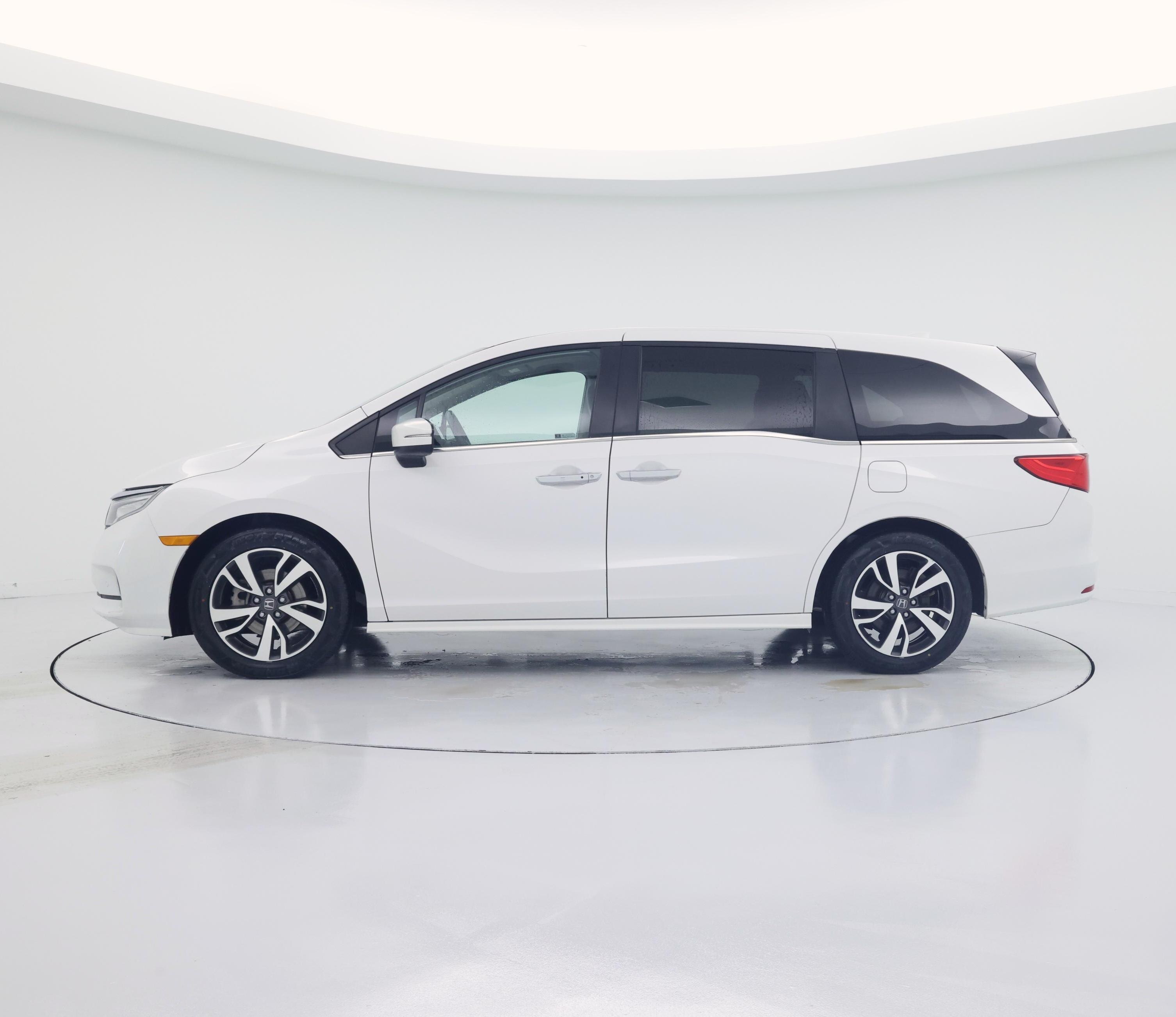 Thumbnail: 2023 Honda Odyssey - 3