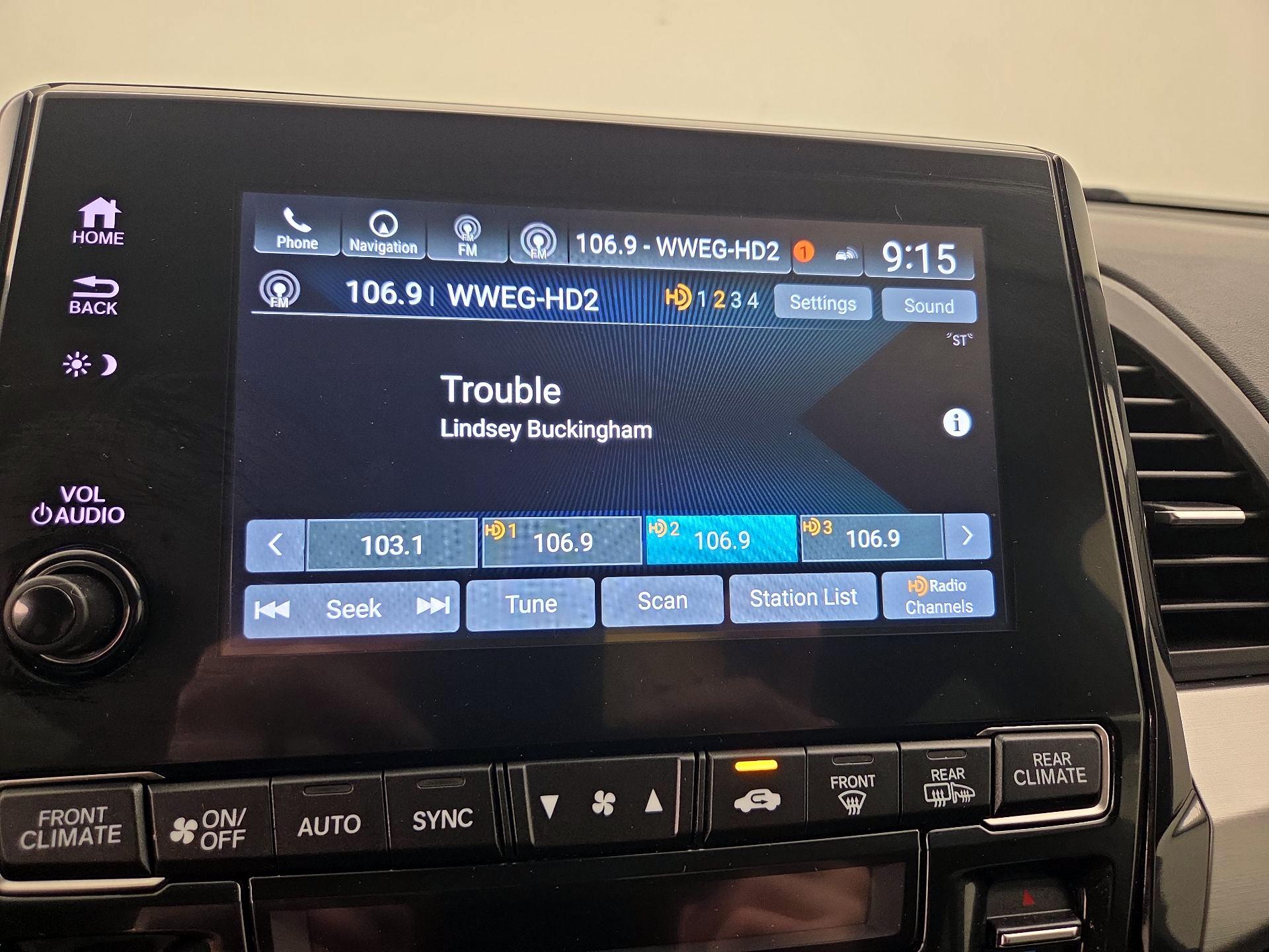 Thumbnail: 2023 Honda Odyssey - 16