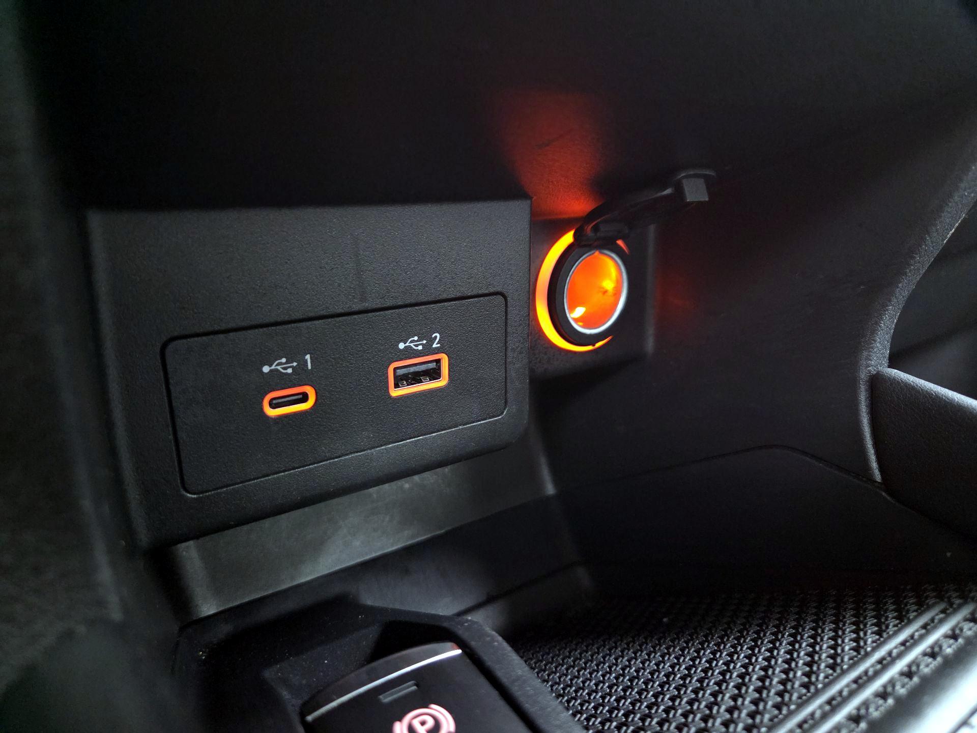 Thumbnail: 2023 Nissan Kicks - 16