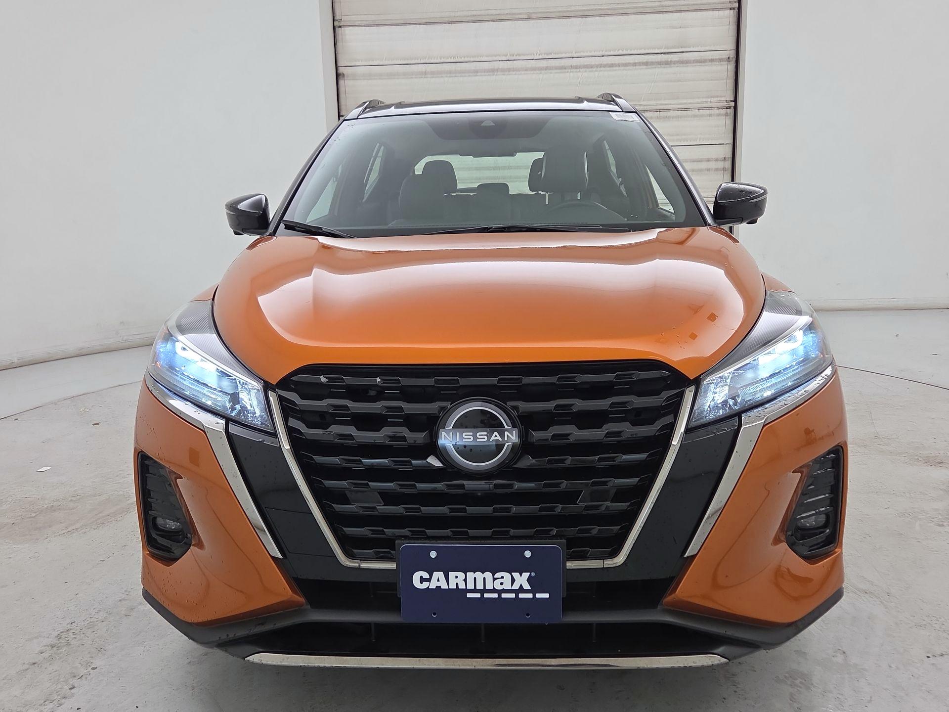 Thumbnail: 2023 Nissan Kicks - 2