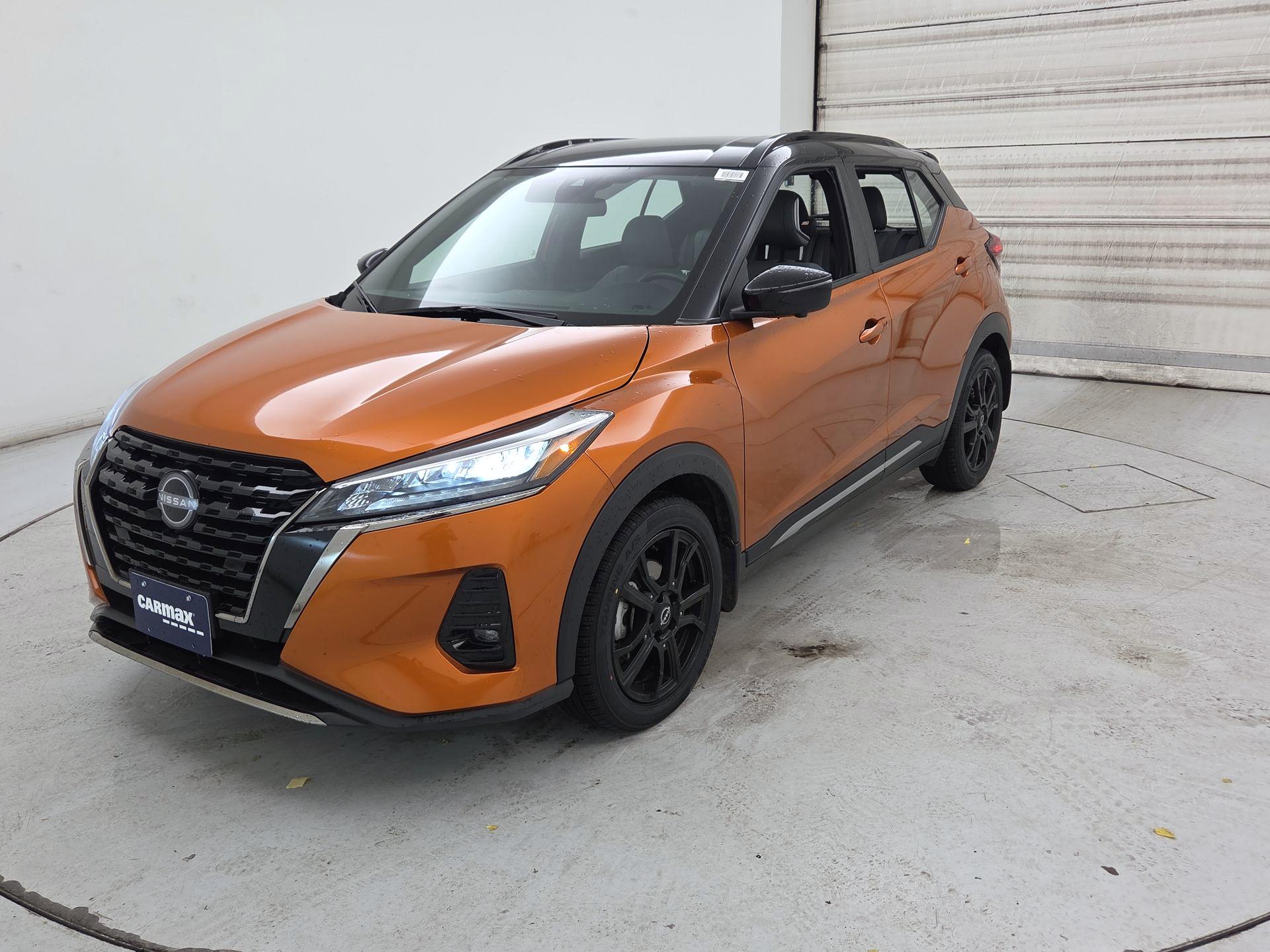 Thumbnail: 2023 Nissan Kicks - 3