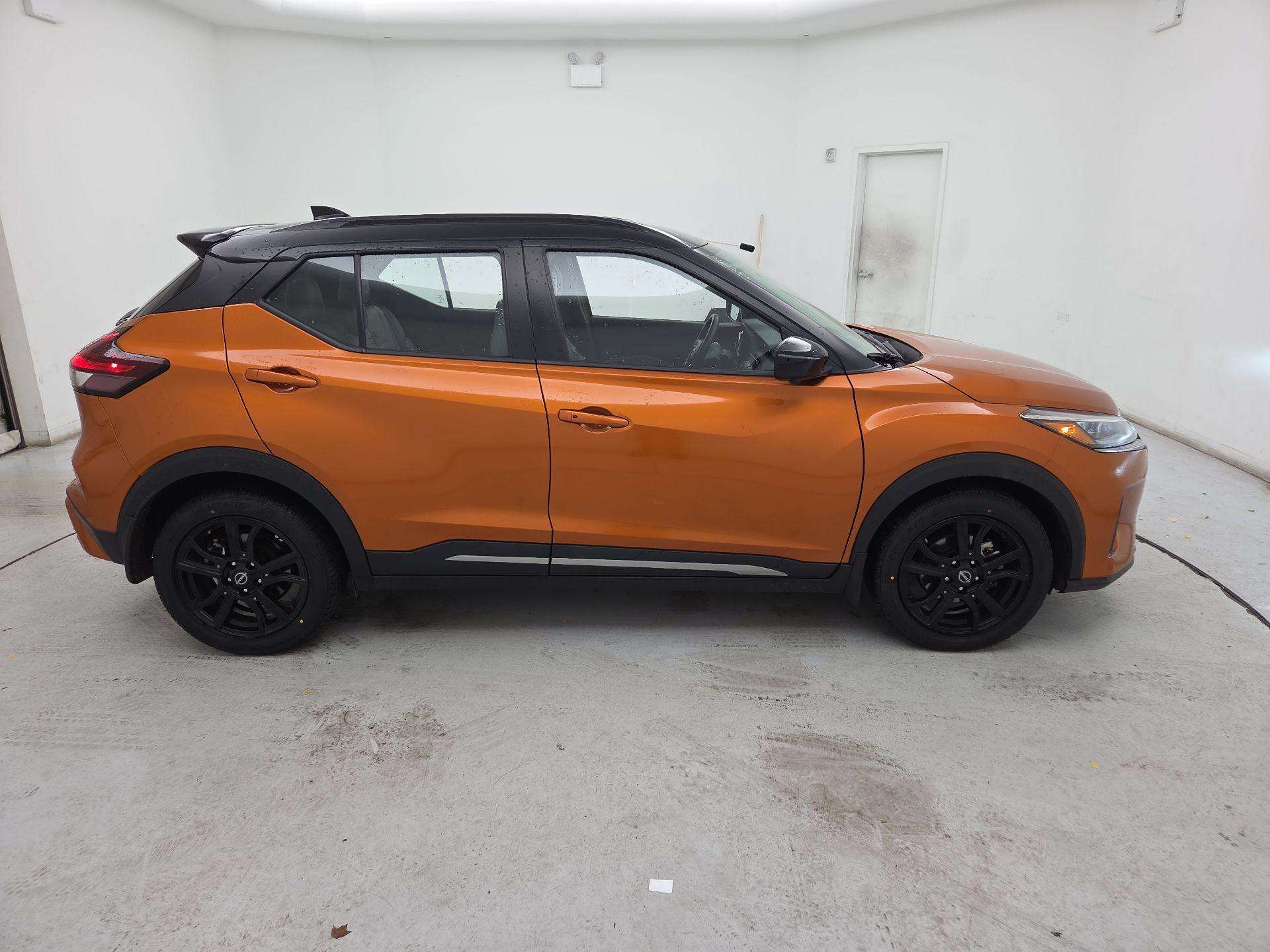 Thumbnail: 2023 Nissan Kicks - 4