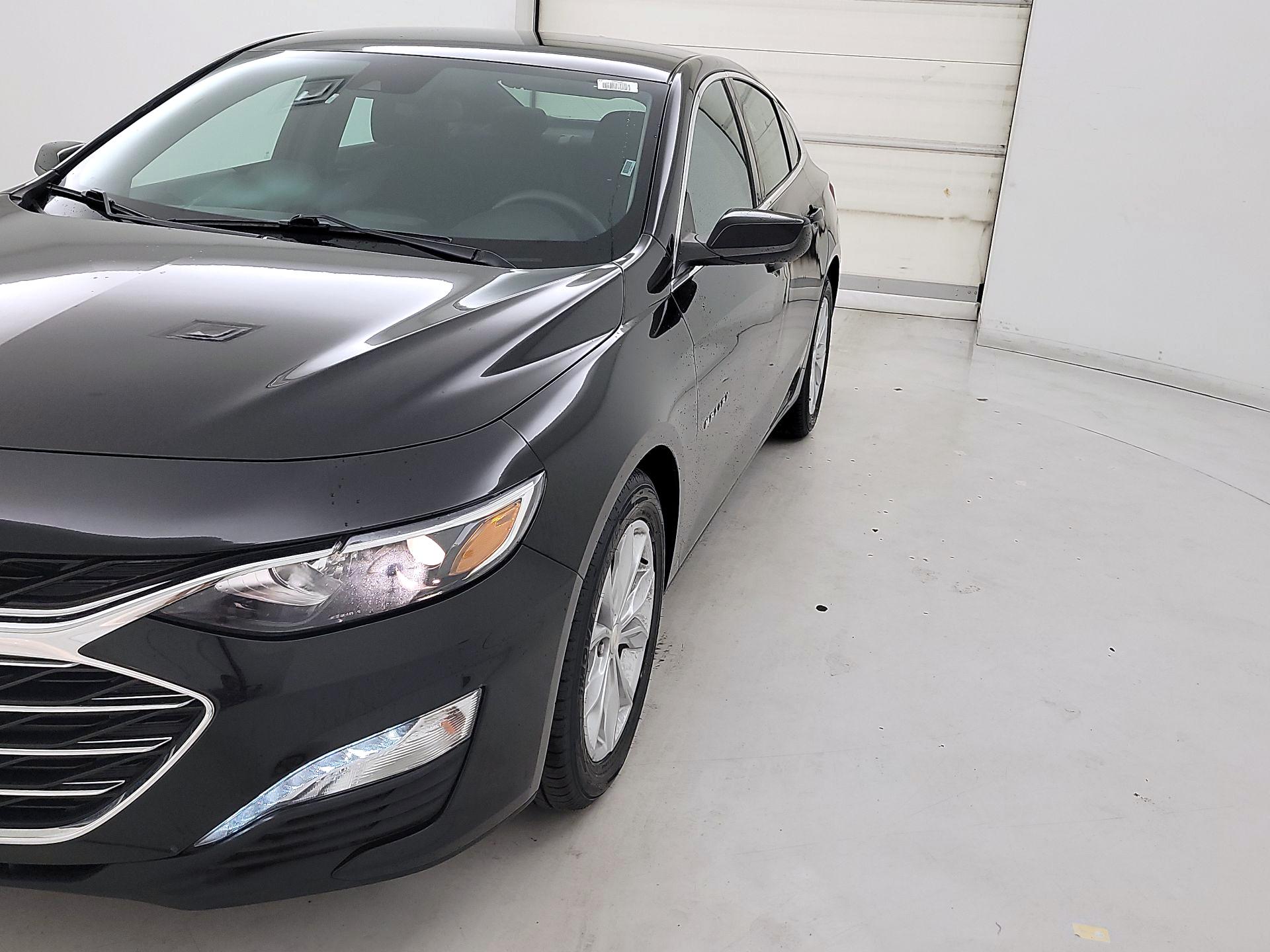 Thumbnail: 2023 Chevrolet Malibu - 3