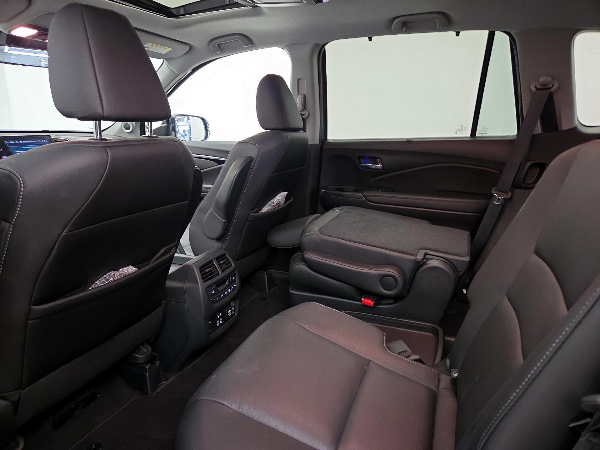 Thumbnail: 2022 Honda Pilot - 18