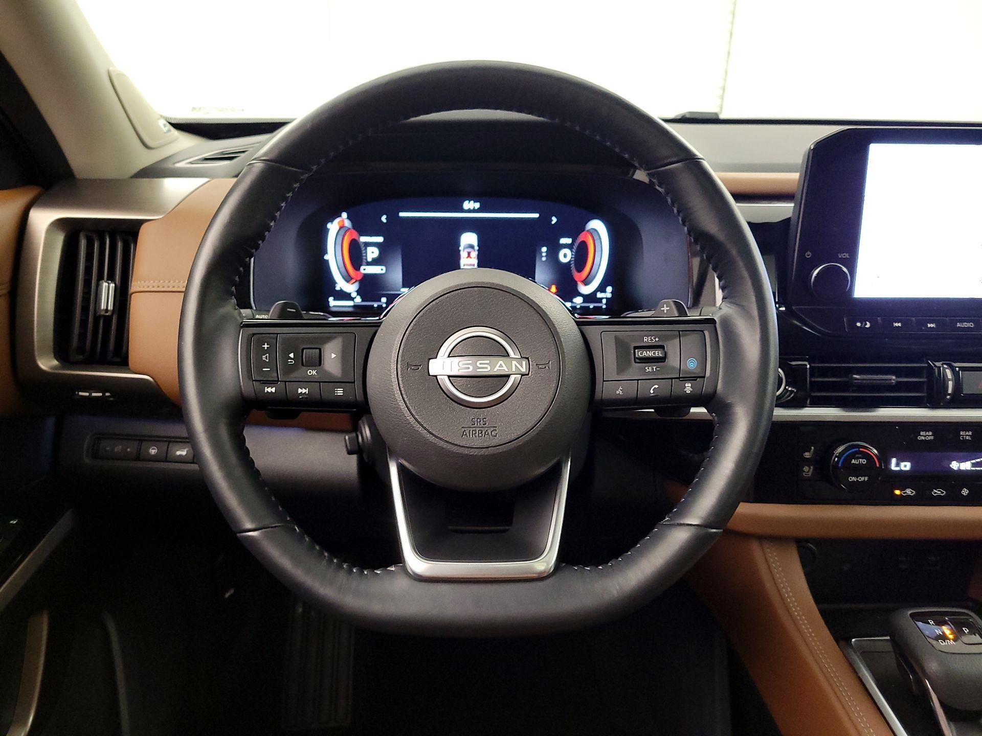 Thumbnail: 2023 Nissan Pathfinder - 10