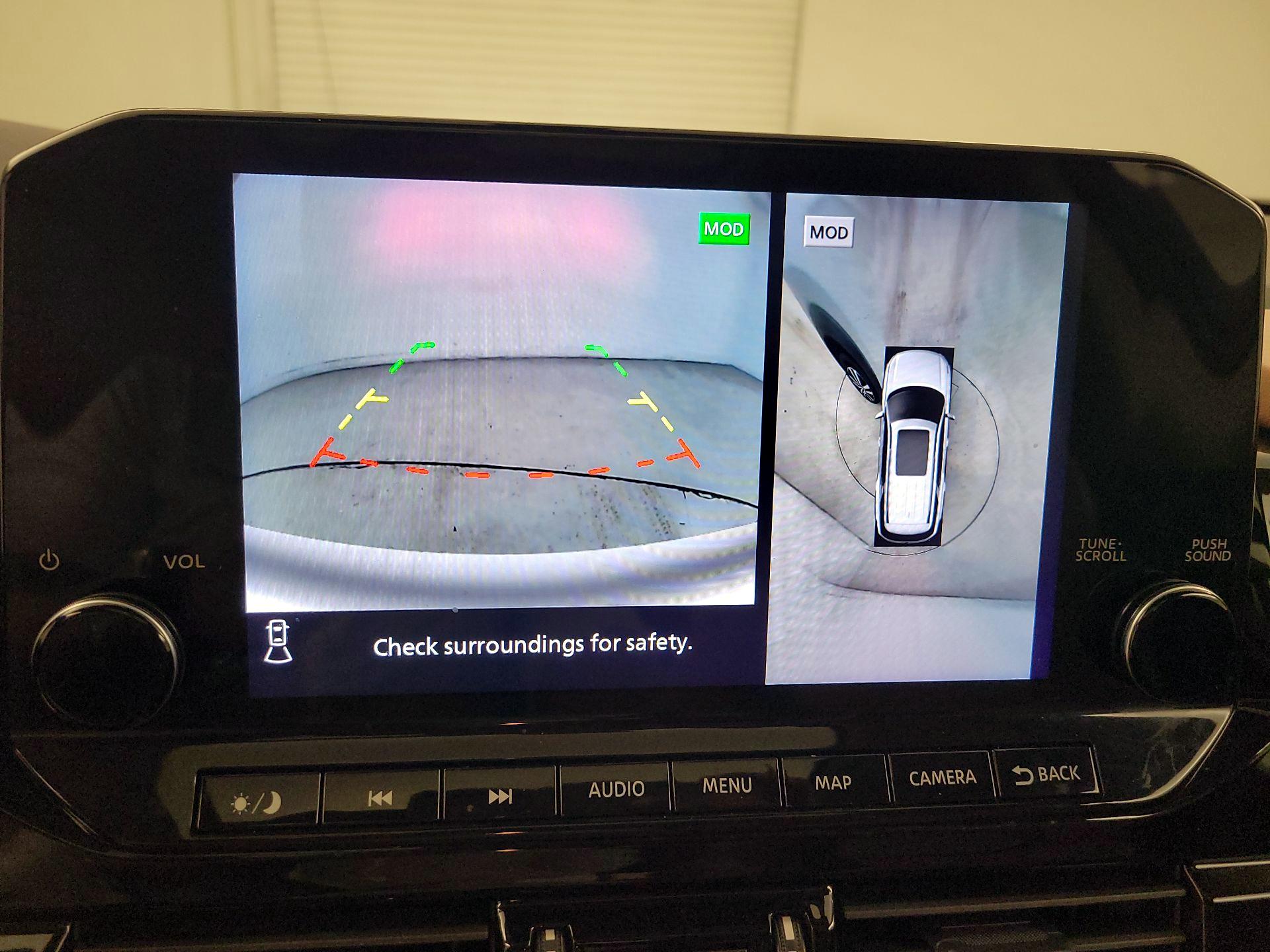 Thumbnail: 2023 Nissan Pathfinder - 15