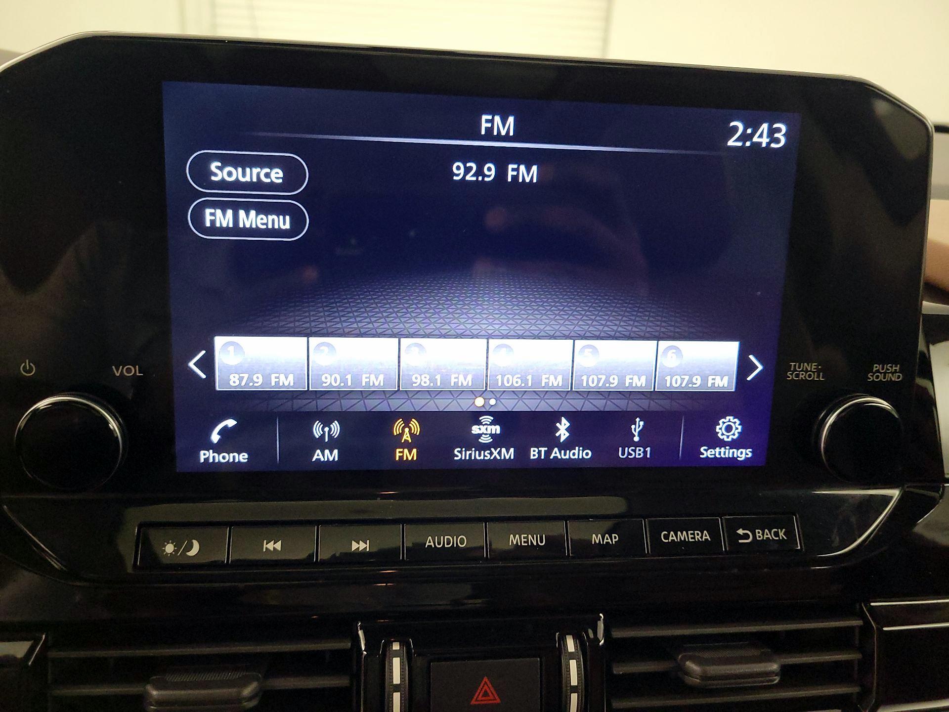 Thumbnail: 2023 Nissan Pathfinder - 16