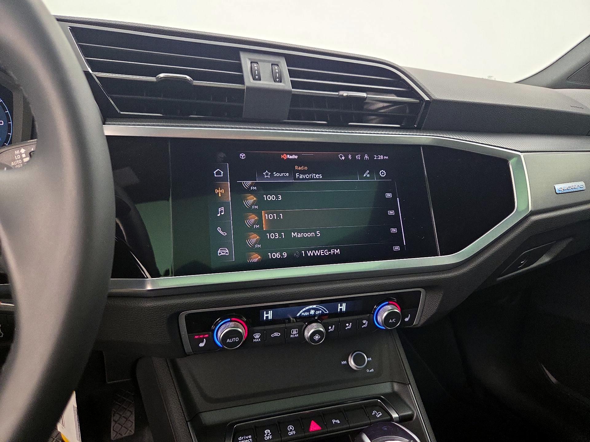 Thumbnail: 2022 Audi Q3 - 15