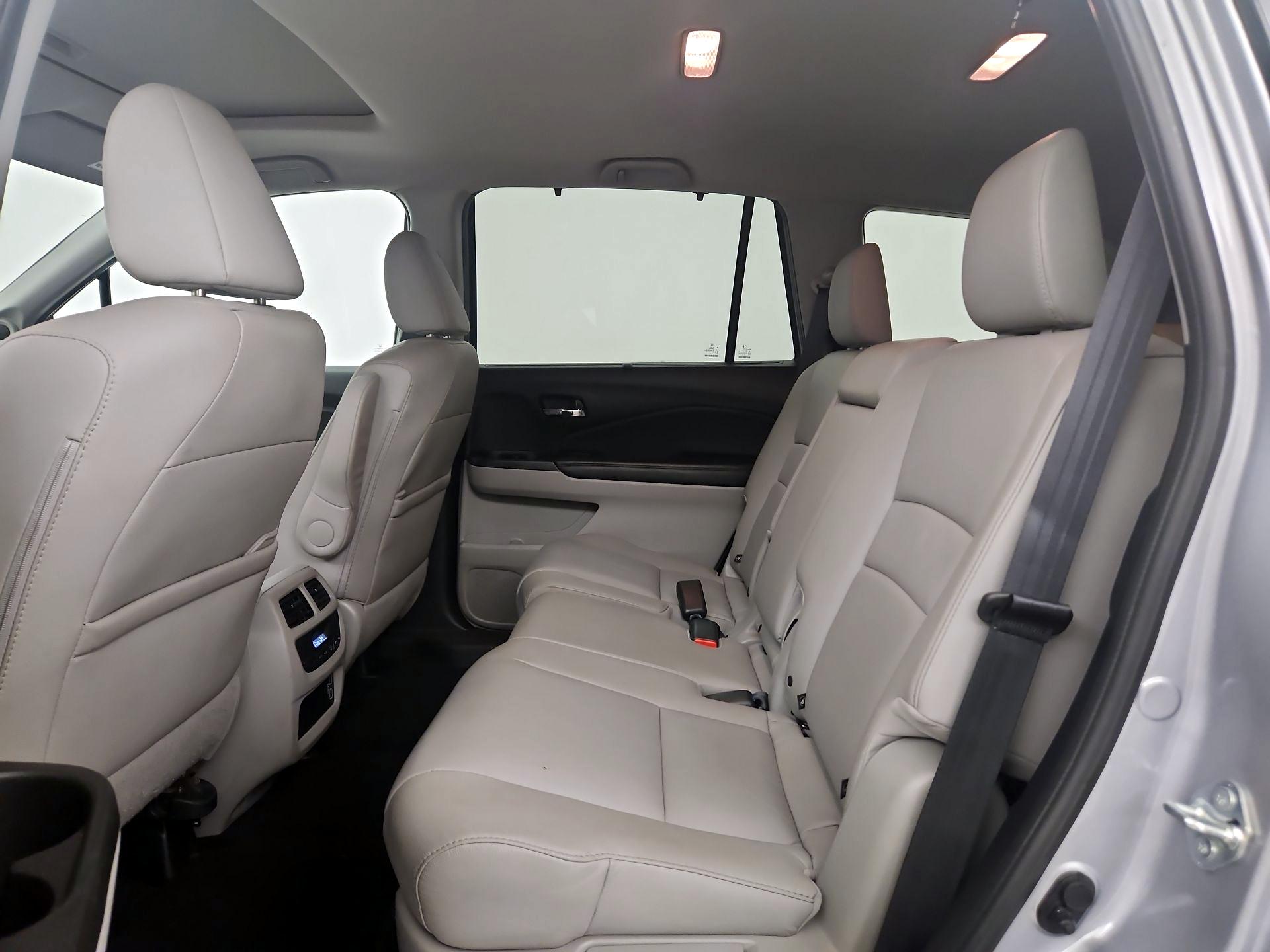 Thumbnail: 2022 Honda Pilot - 20