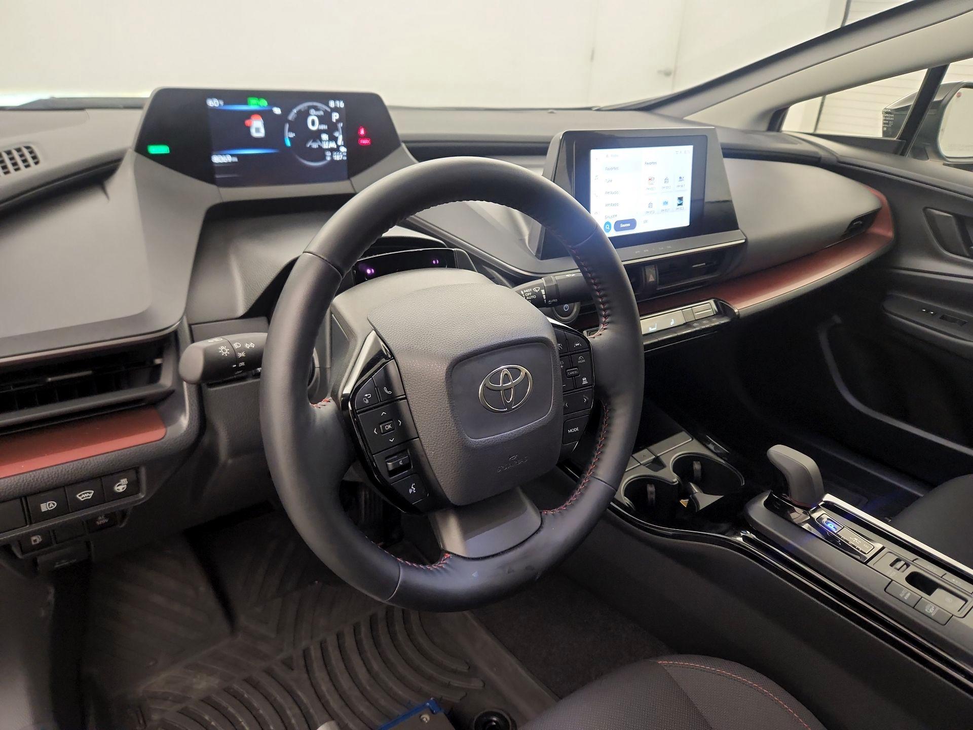 Thumbnail: 2024 Toyota Prius Prime - 8