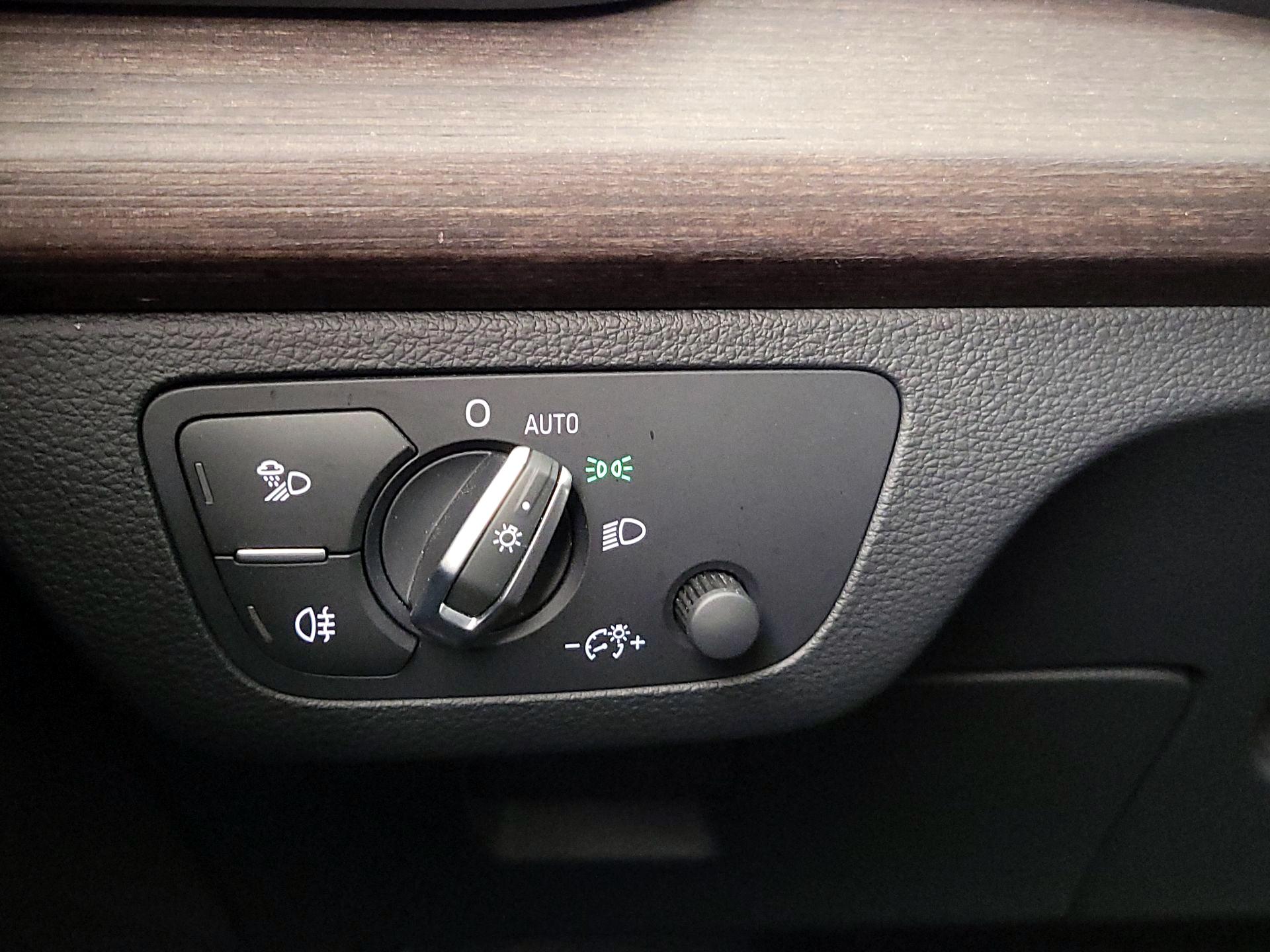 Thumbnail: 2023 Audi Q5 - 13