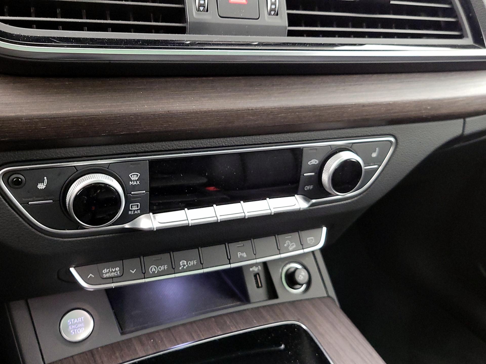 Thumbnail: 2023 Audi Q5 - 16