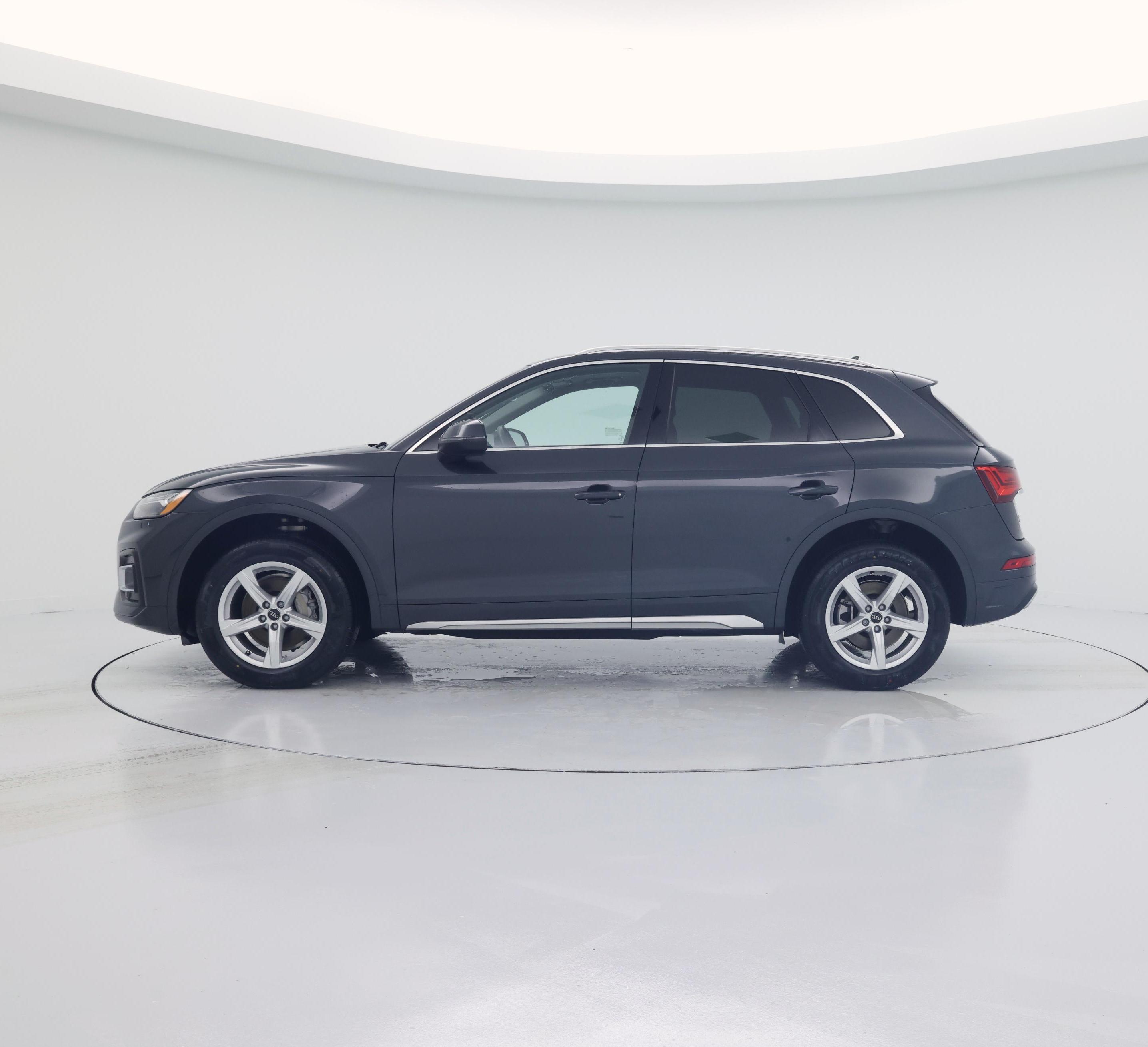 Thumbnail: 2023 Audi Q5 - 3