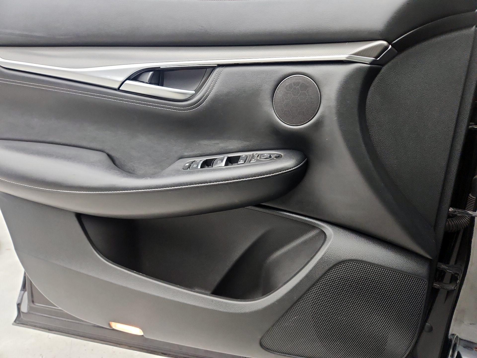 Thumbnail: 2023 INFINITI QX55 - 12