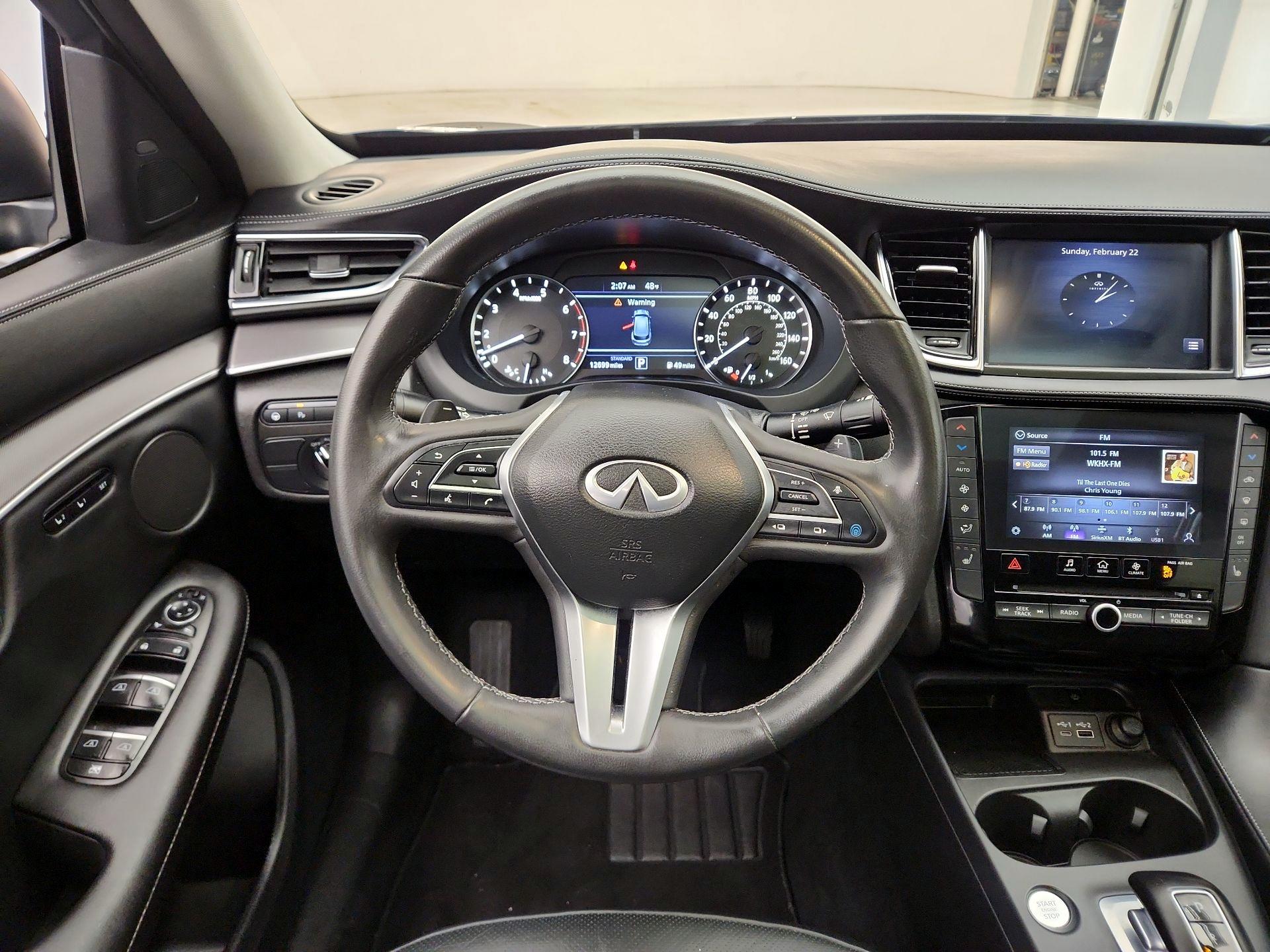 Thumbnail: 2023 INFINITI QX50 - 10