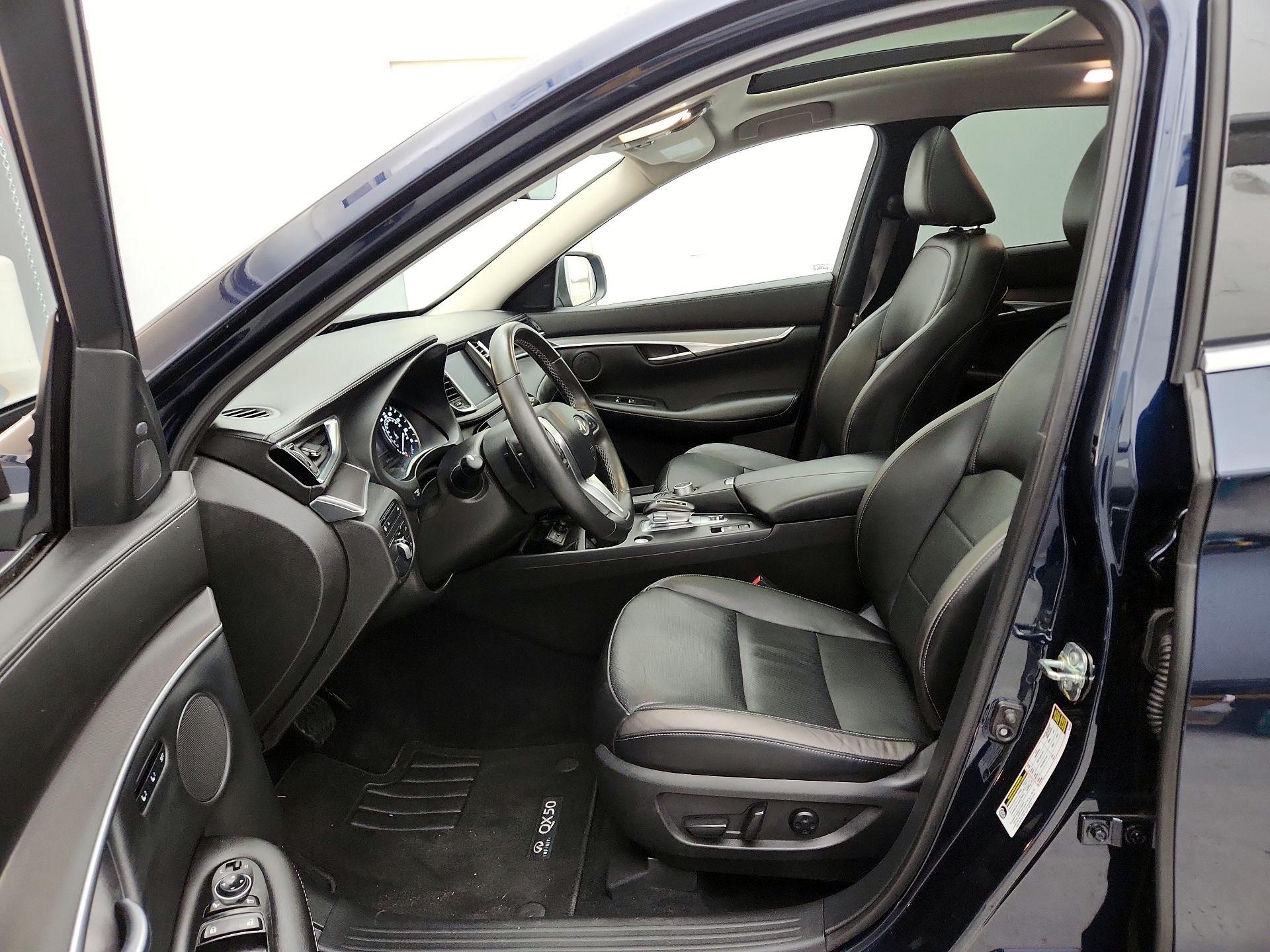 Thumbnail: 2023 INFINITI QX50 - 11