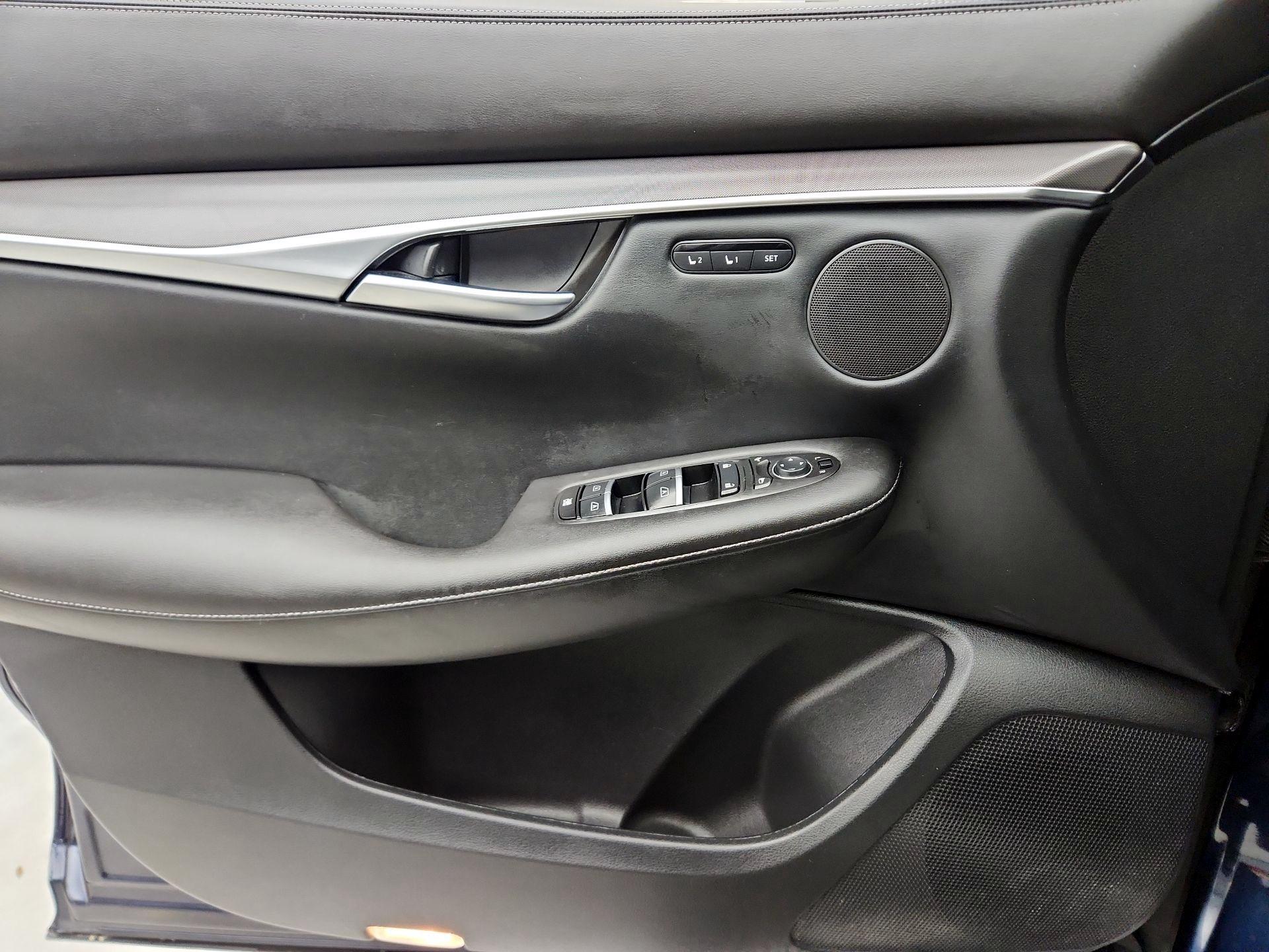 Thumbnail: 2023 INFINITI QX50 - 12