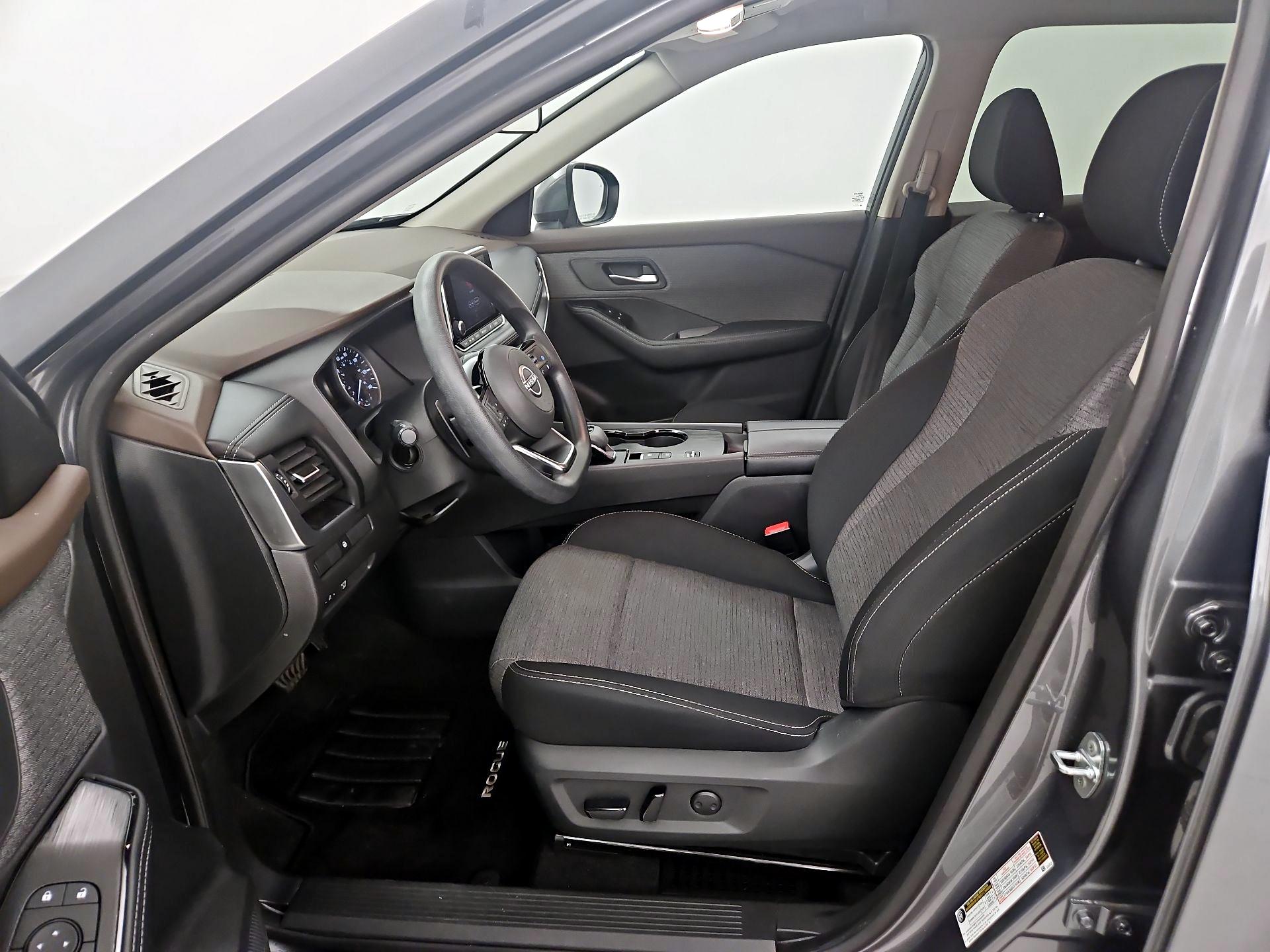 Thumbnail: 2023 Nissan Rogue - 11