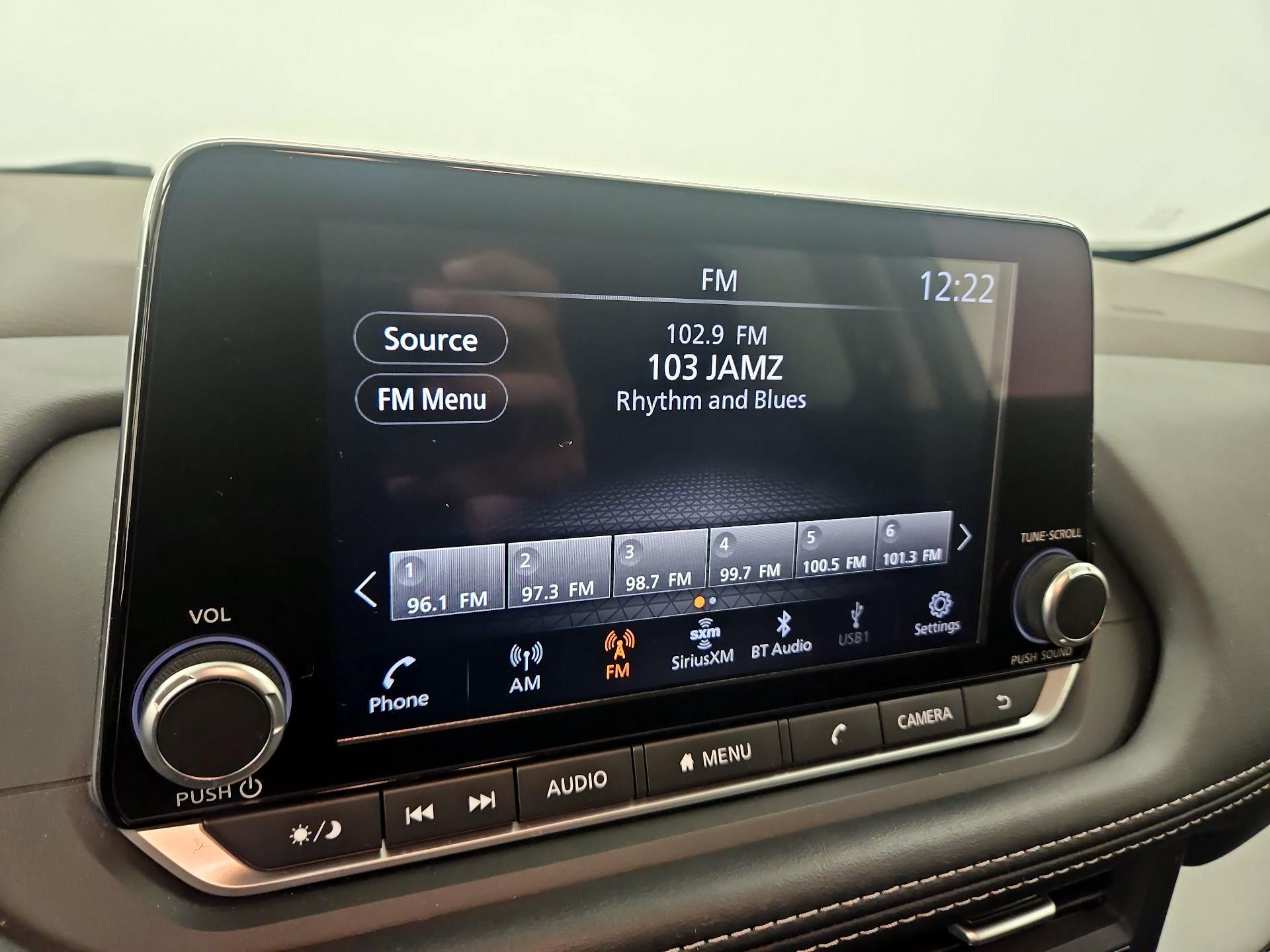 Thumbnail: 2023 Nissan Rogue - 15