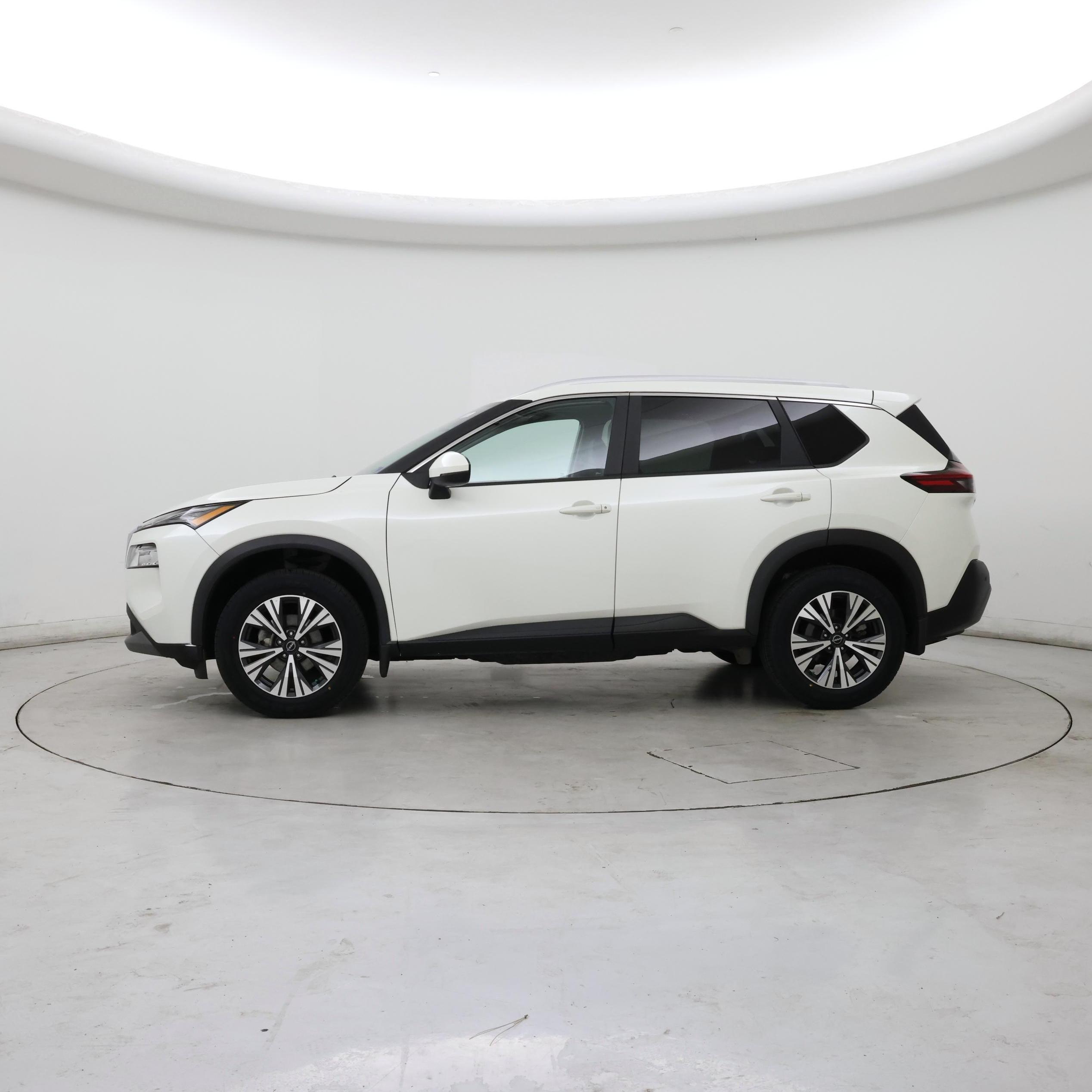 Thumbnail: 2023 Nissan Rogue - 3