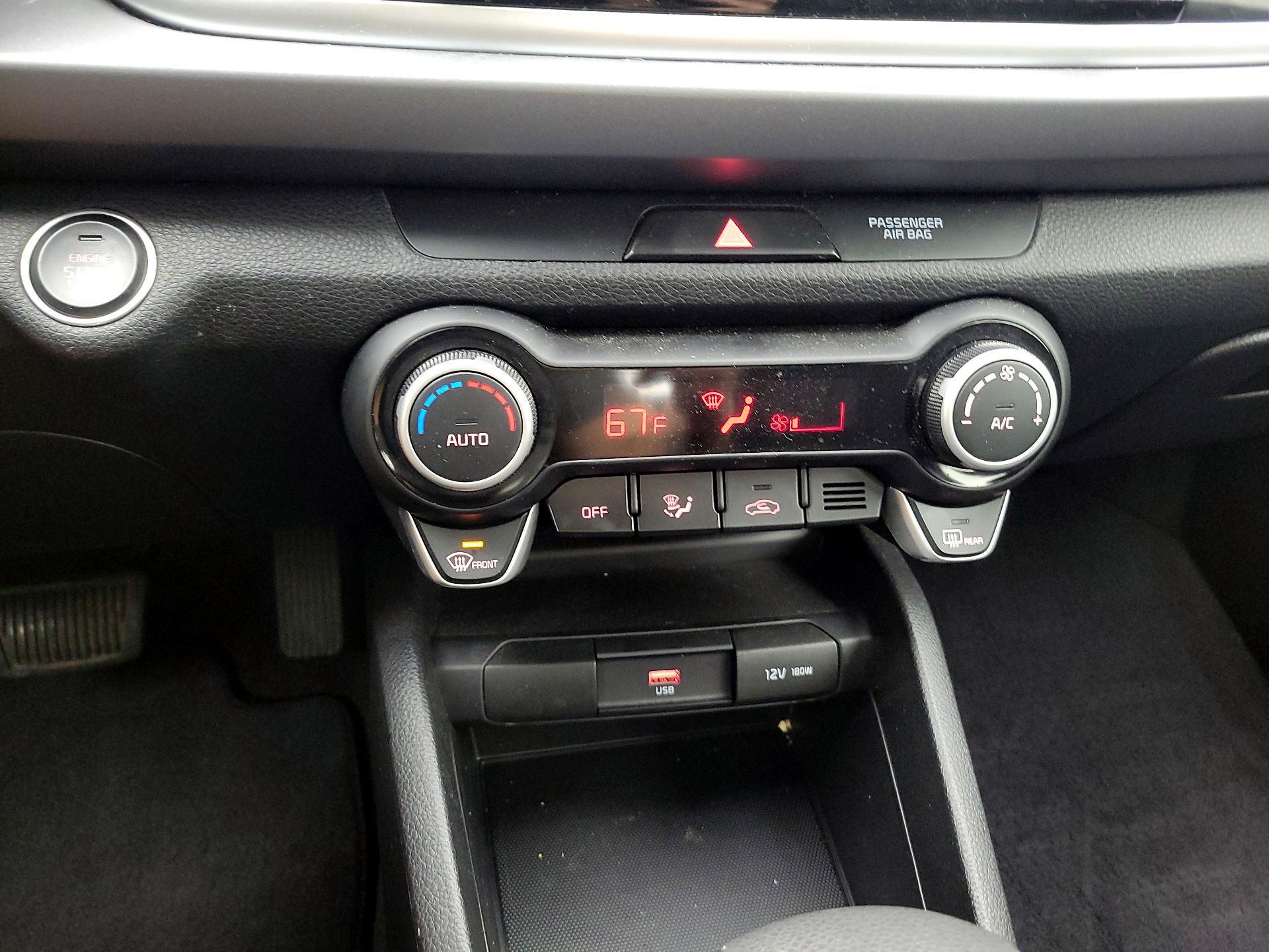 Thumbnail: 2023 Kia Rio - 14