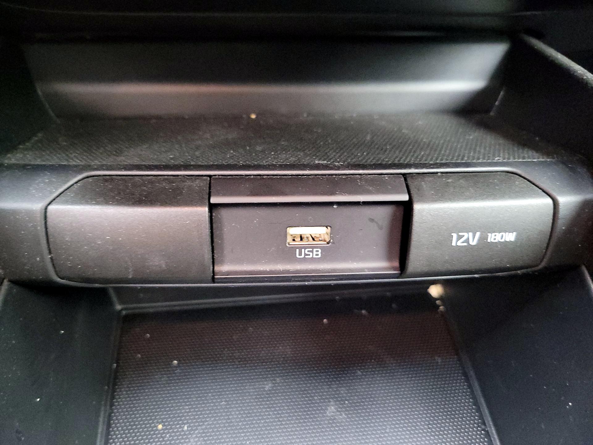 Thumbnail: 2023 Kia Rio - 16