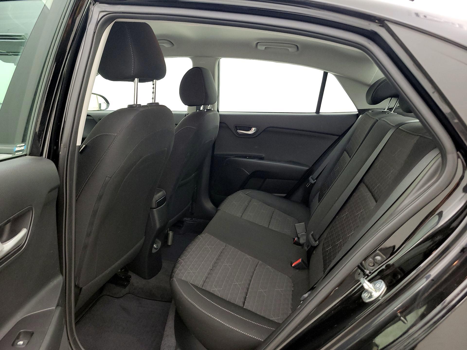 Thumbnail: 2023 Kia Rio - 17