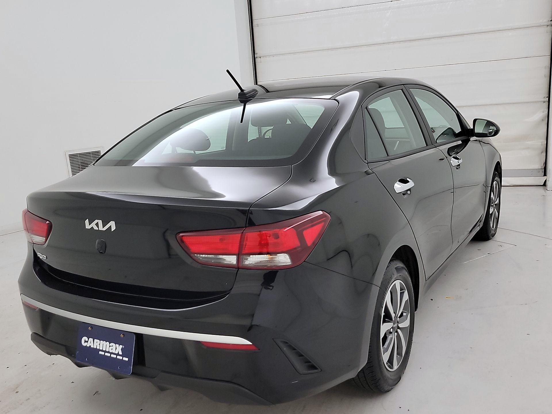 Thumbnail: 2023 Kia Rio - 5